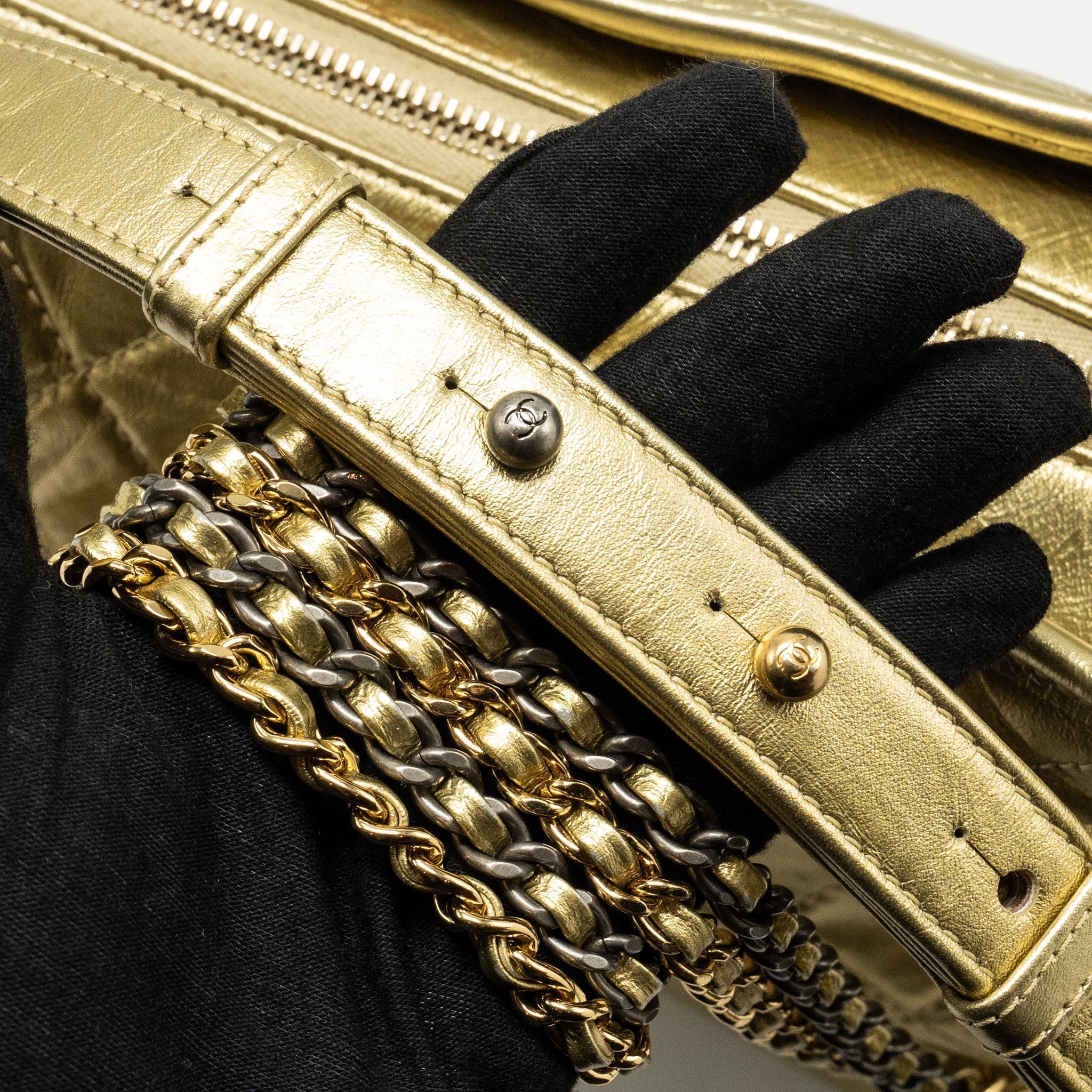 chanel-gabrielle-hobo-bag-calfskin-metallic-gold-multicolor-hardware