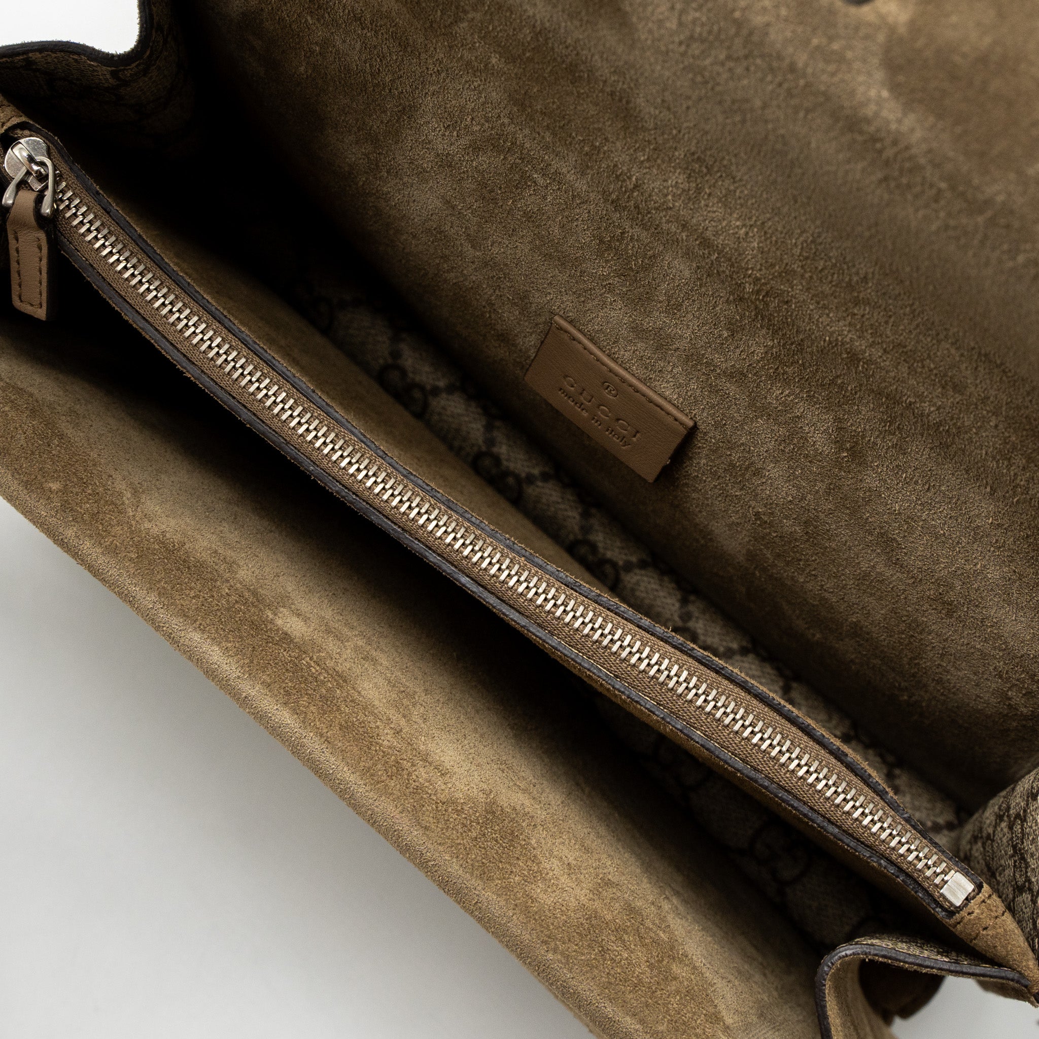 gucci-small-dionysus-shoulder-bag-gg-supreme-canvas-suede-brown-shw
