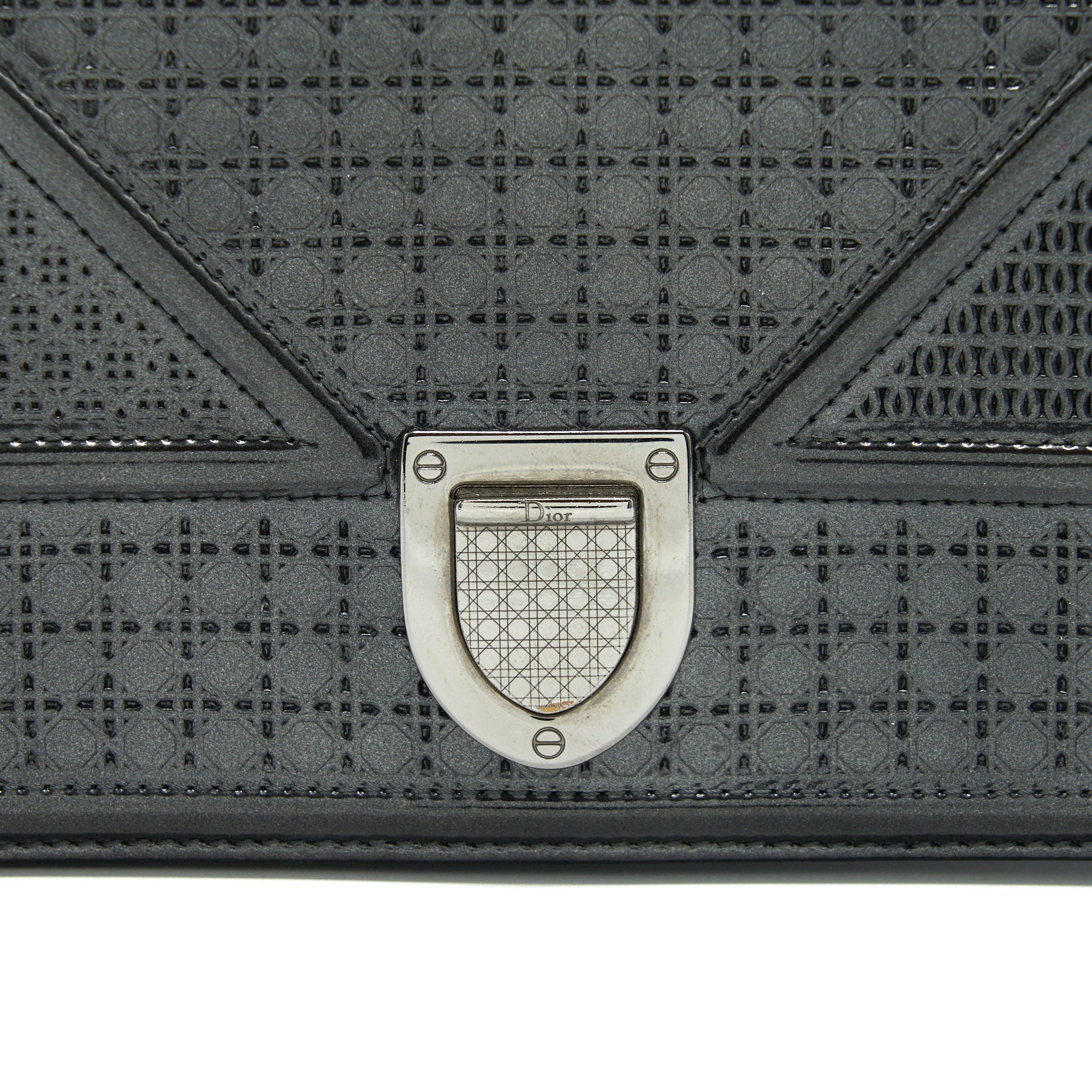 christian-dior-diorama-wallet-on-chain-metallic-metallic-black-shw