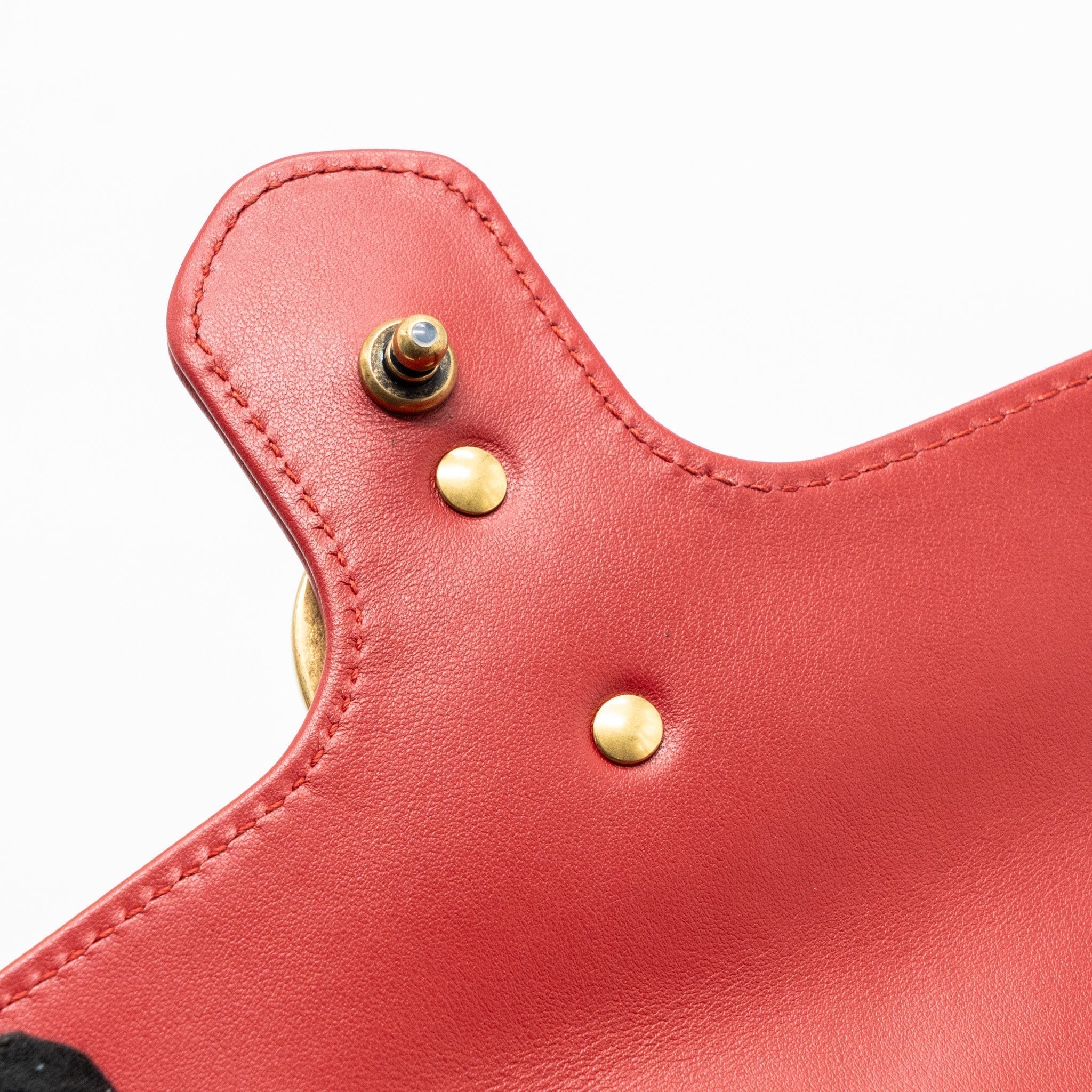 gucci-mini-gg-marmont-shoulder-bag-calfskin-red-ghw