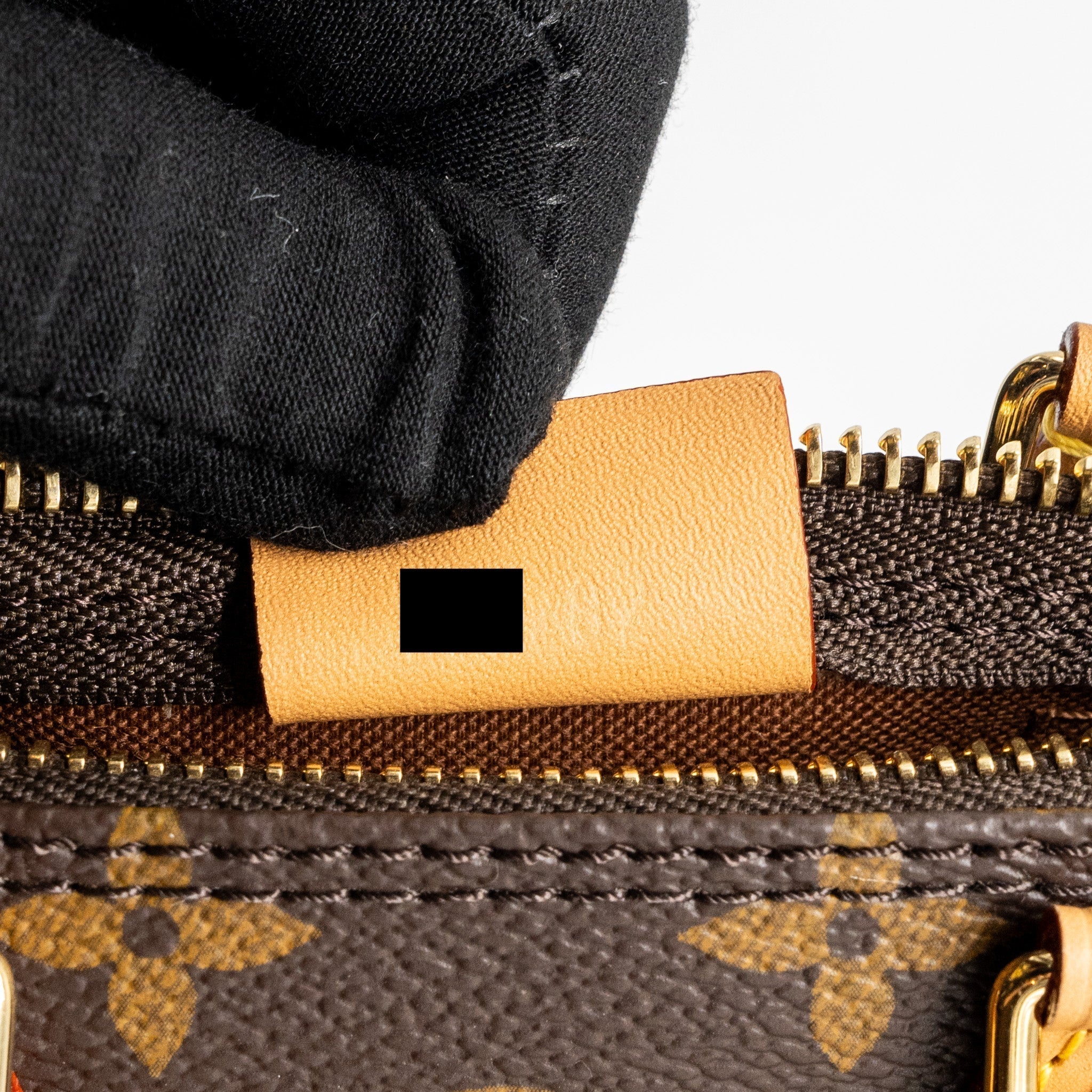 louis-vuitton-nano-speedy-monogram-canvas-ghw-9