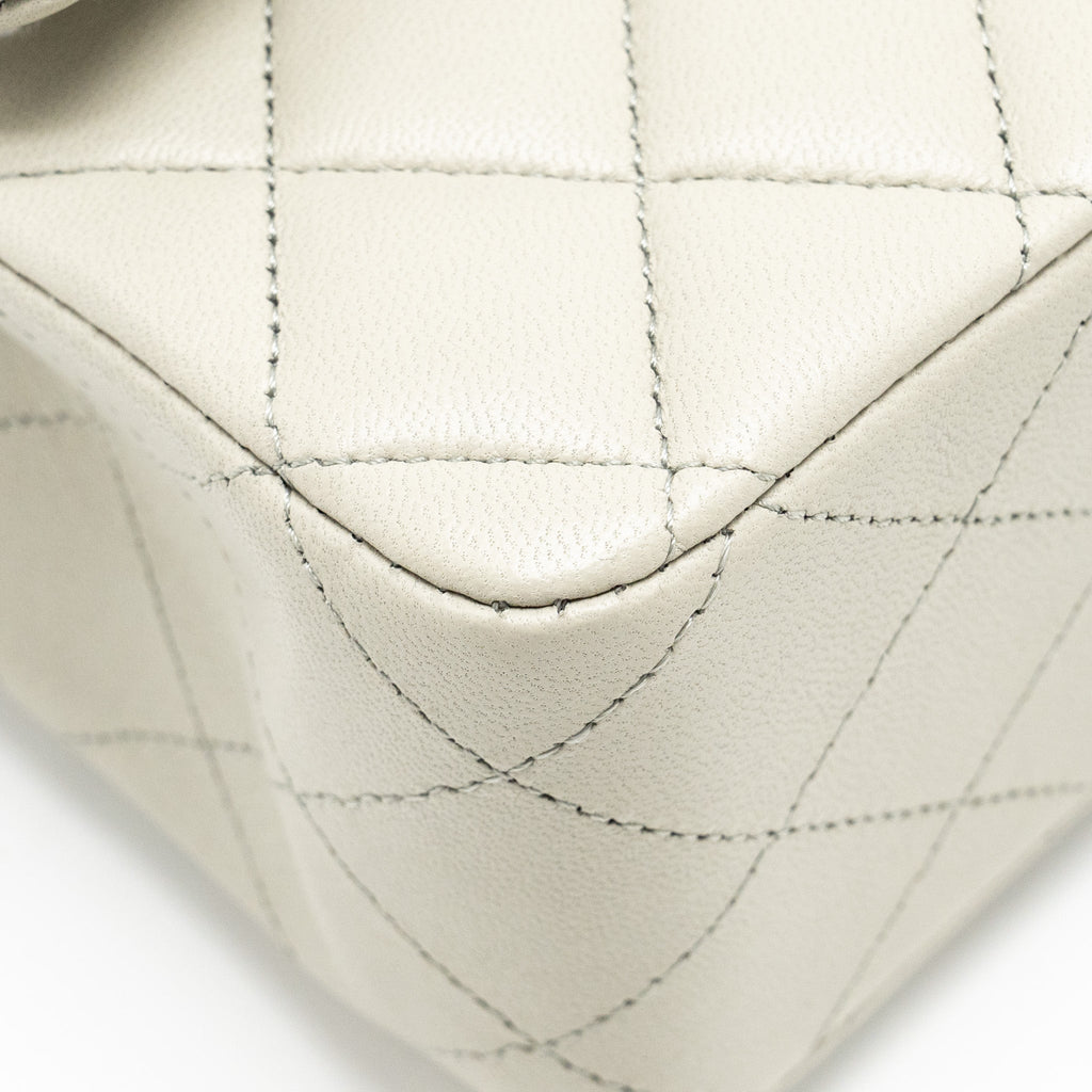 chanel-medium-classic-double-flap-bag-lambskin-light-grey-lghw-microchip-copy-1