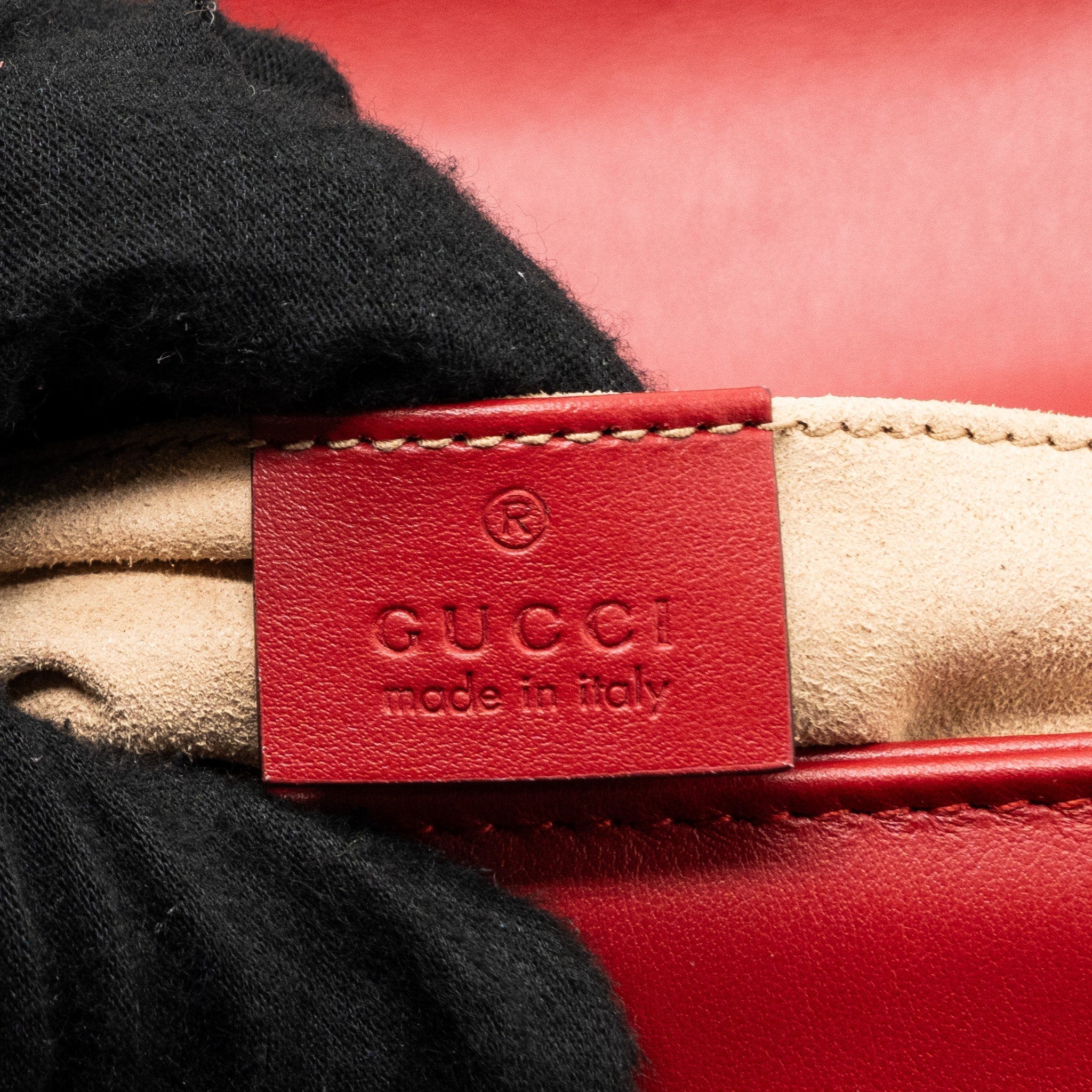 gucci-mini-gg-marmont-shoulder-bag-calfskin-red-ghw