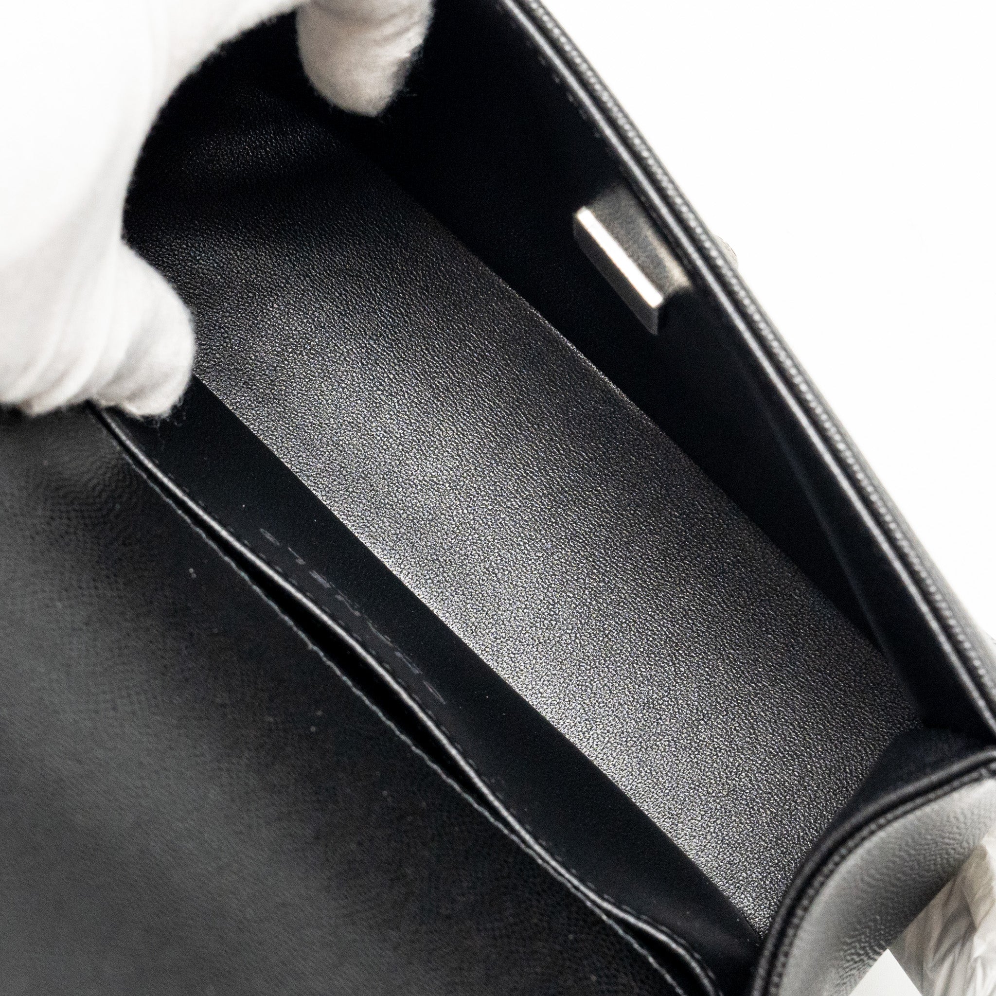 chanel-small-boy-bag-caviar-black-ruthenium-shw-microchip-copy-1