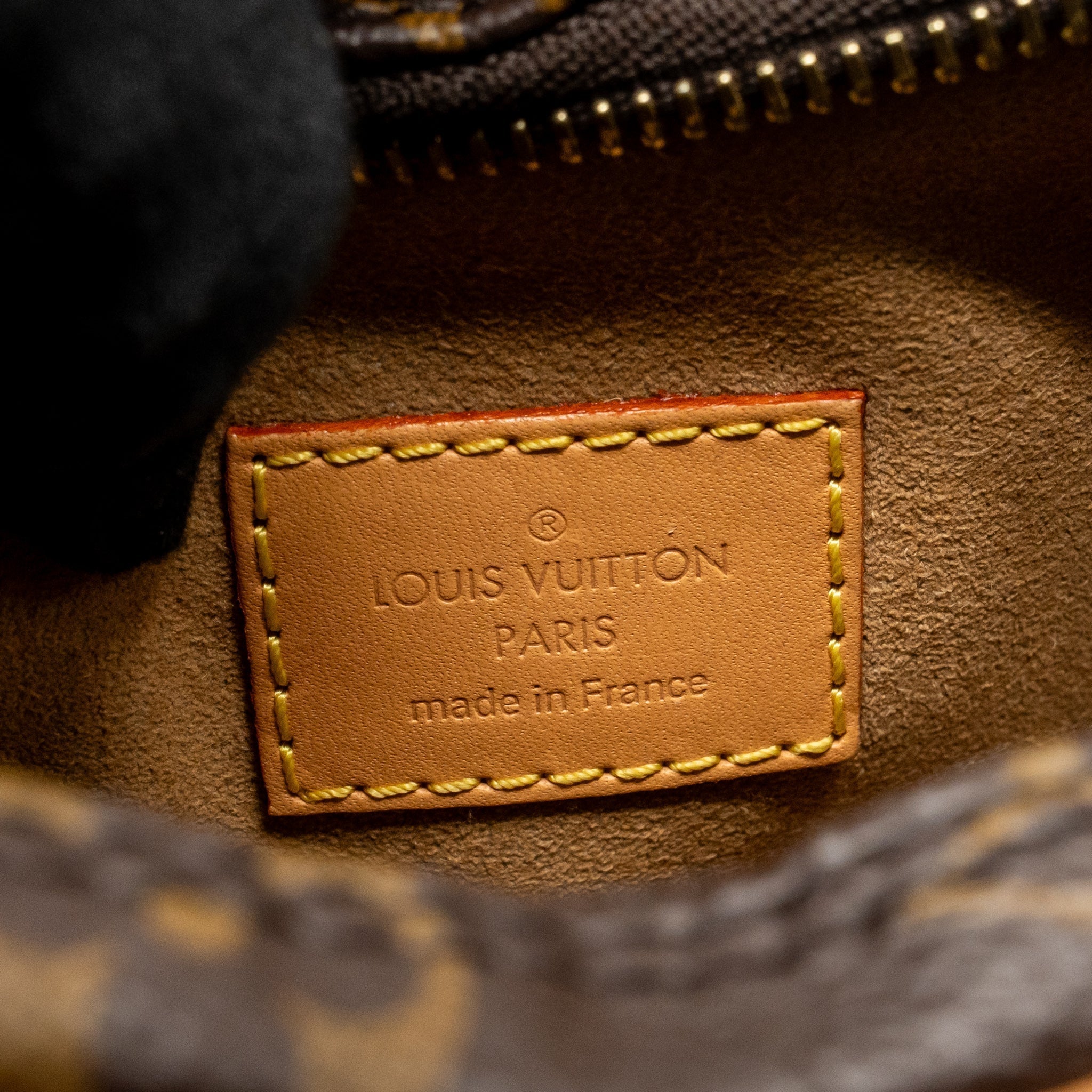 louis-vuitton-loop-pm-bag-monogram-canvas-ghw