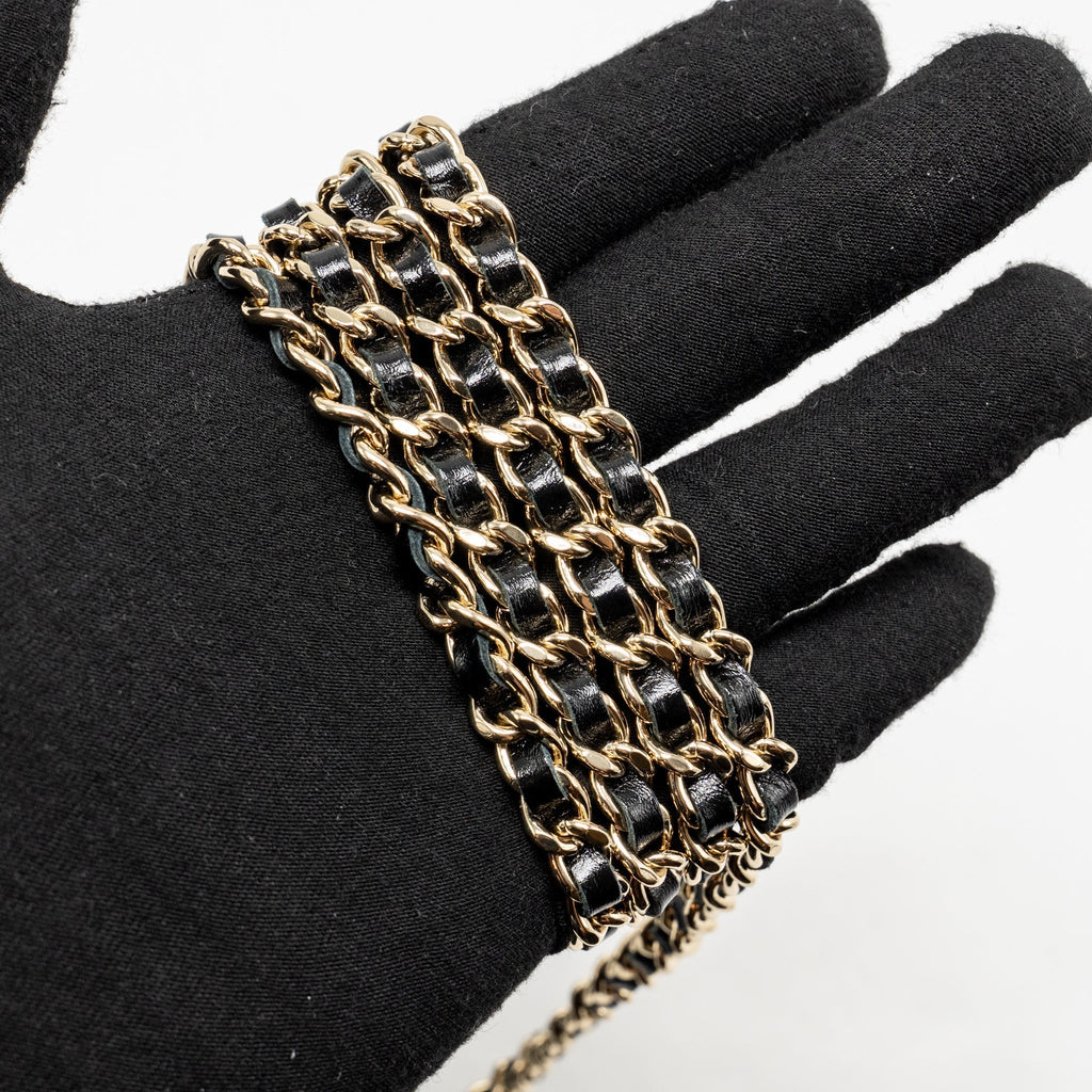 chanel-24c-mini-31-clutch-with-chain-shiny-calfskin-black-lghw-microchip-2