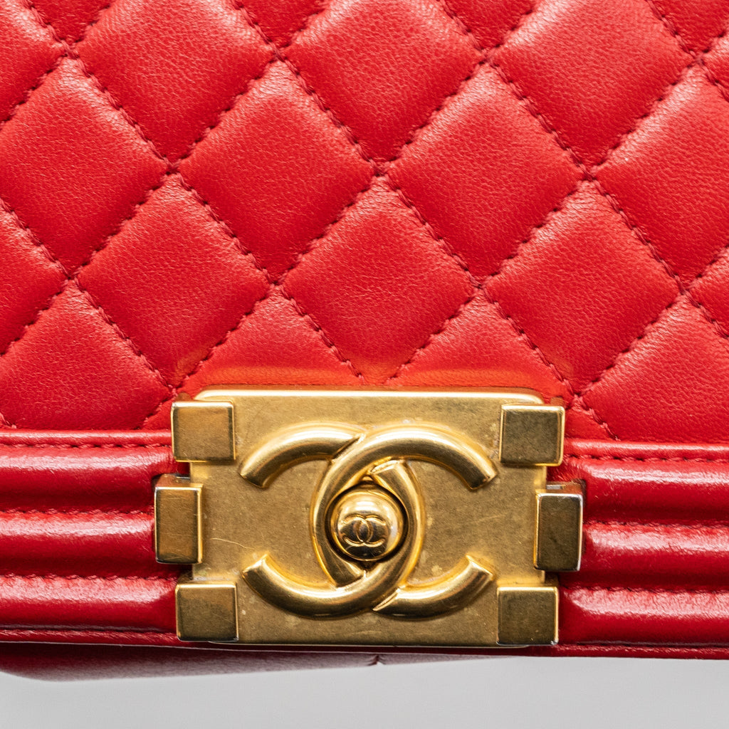 chanel-medium-boy-bag-red-brushed-ghw