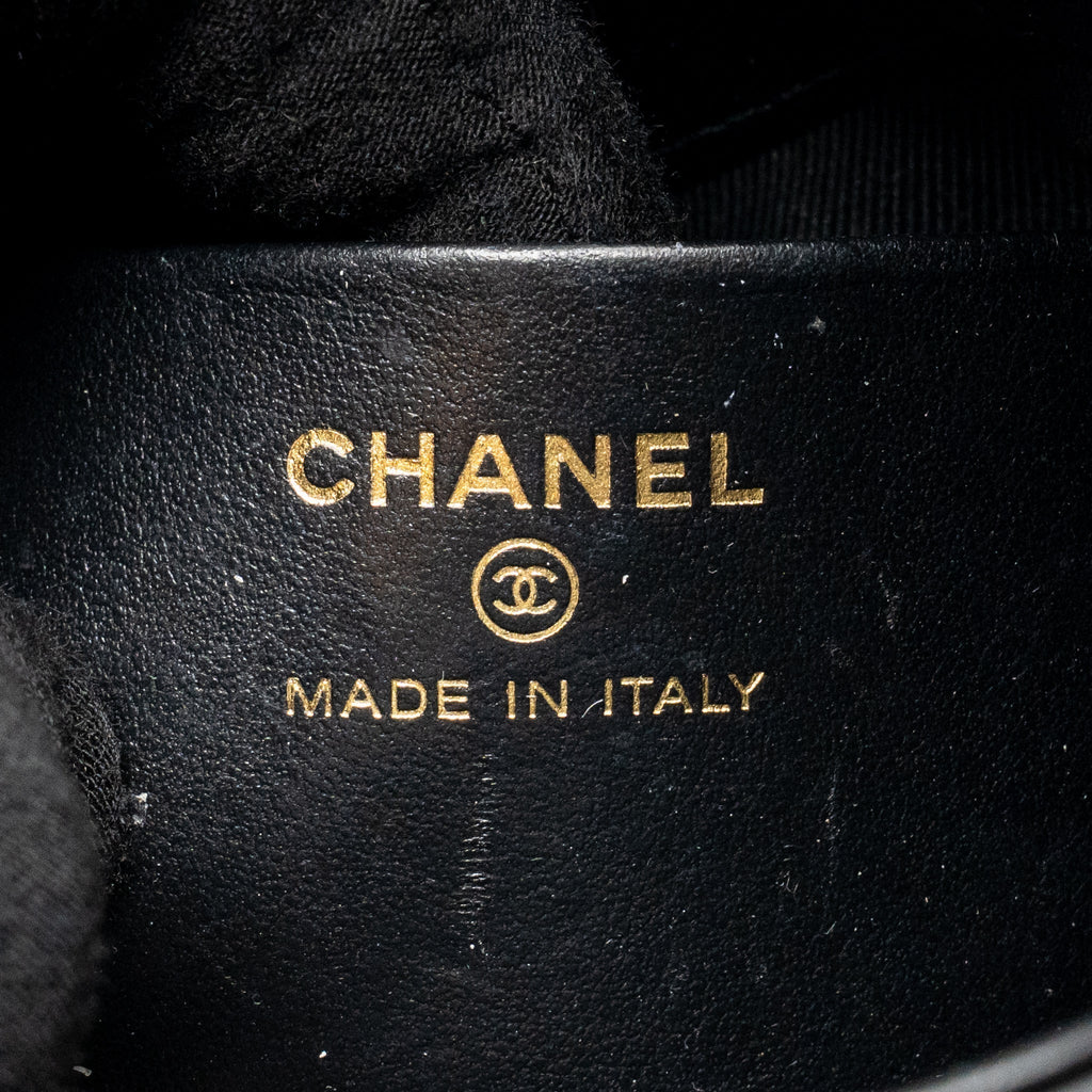 chanel-24c-mini-31-clutch-with-chain-shiny-calfskin-black-lghw-microchip-2