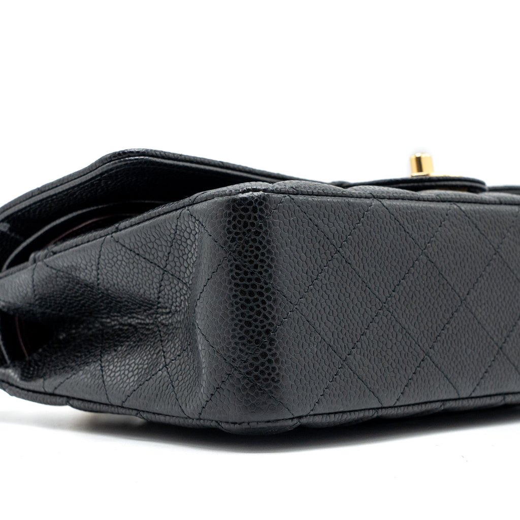 chanel-medium-classic-double-flap-bag-caviar-black-ghw-microchip-copy-1