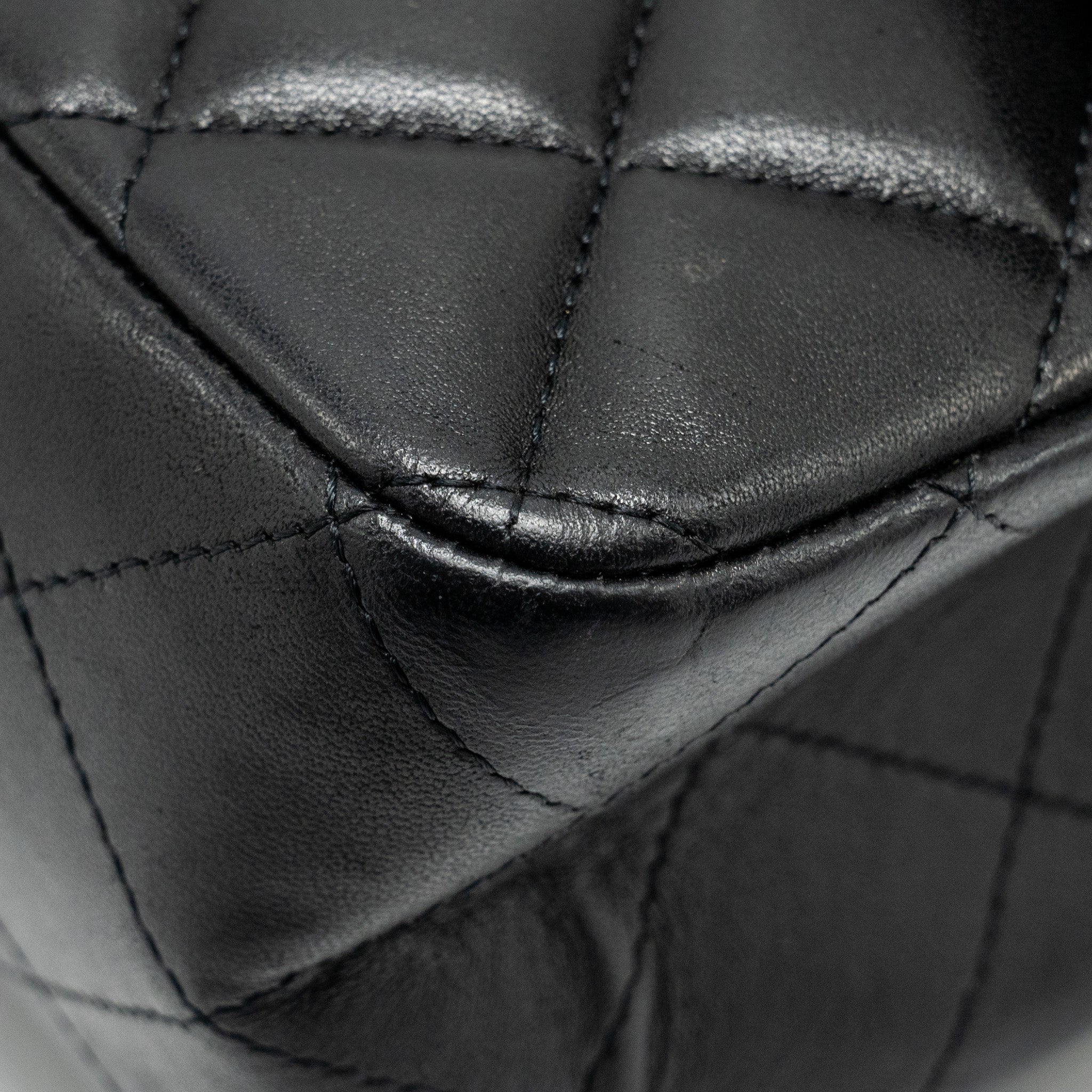 chanel-classic-single-flap-bag-lambskin-black-shw