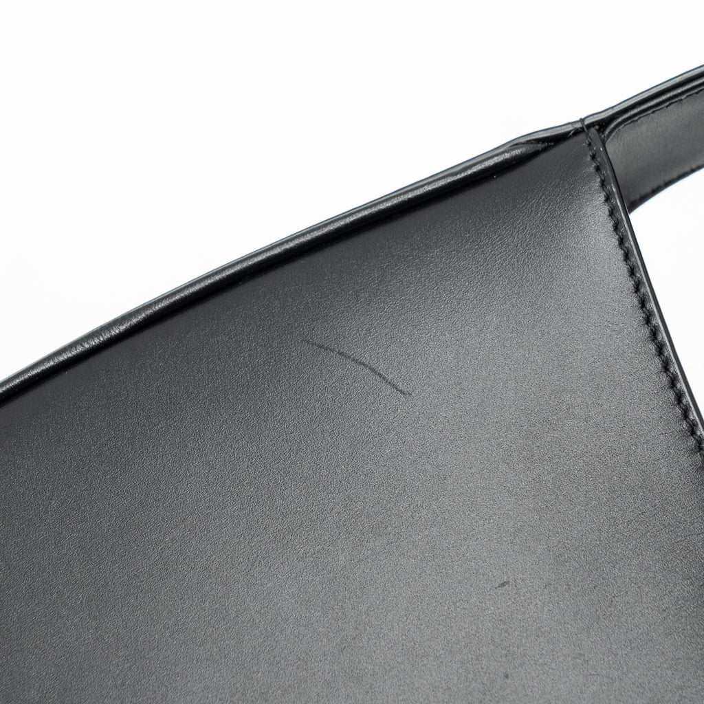 saint-laurent-ysl-le-5-a-7-hobo-bag-smooth-calfskin-black-ghw
