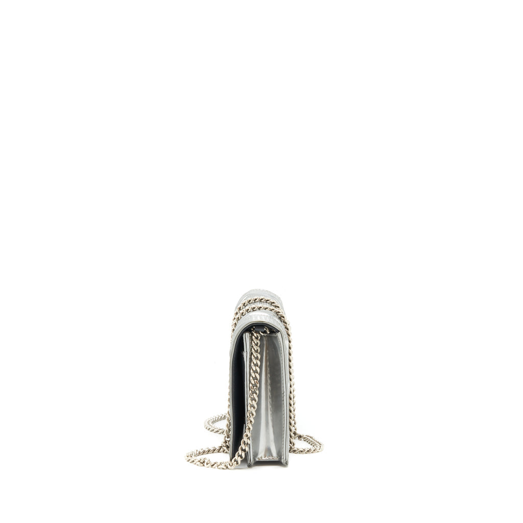 dior-diorama-wallet-on-chain-metallic-silver-shw