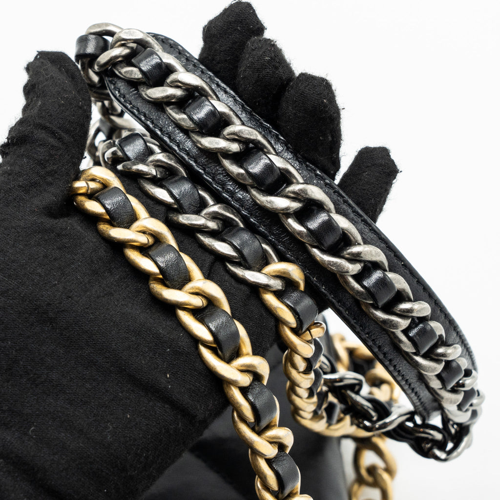 chanel-small-19-bag-goatskin-black-multicolour-hardware-1