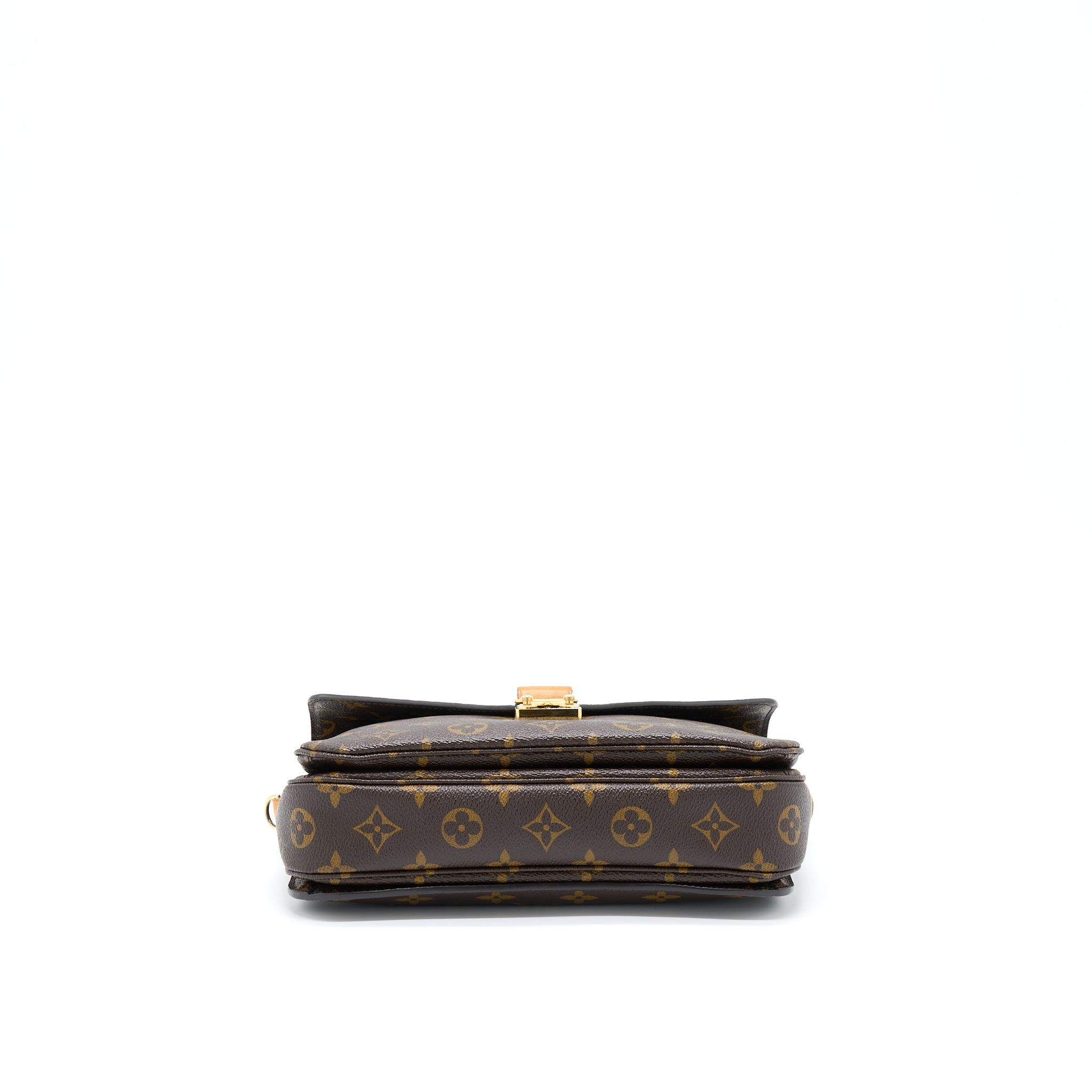 louis-vuitton-pochette-metis-monogram-canvas-ghw-3