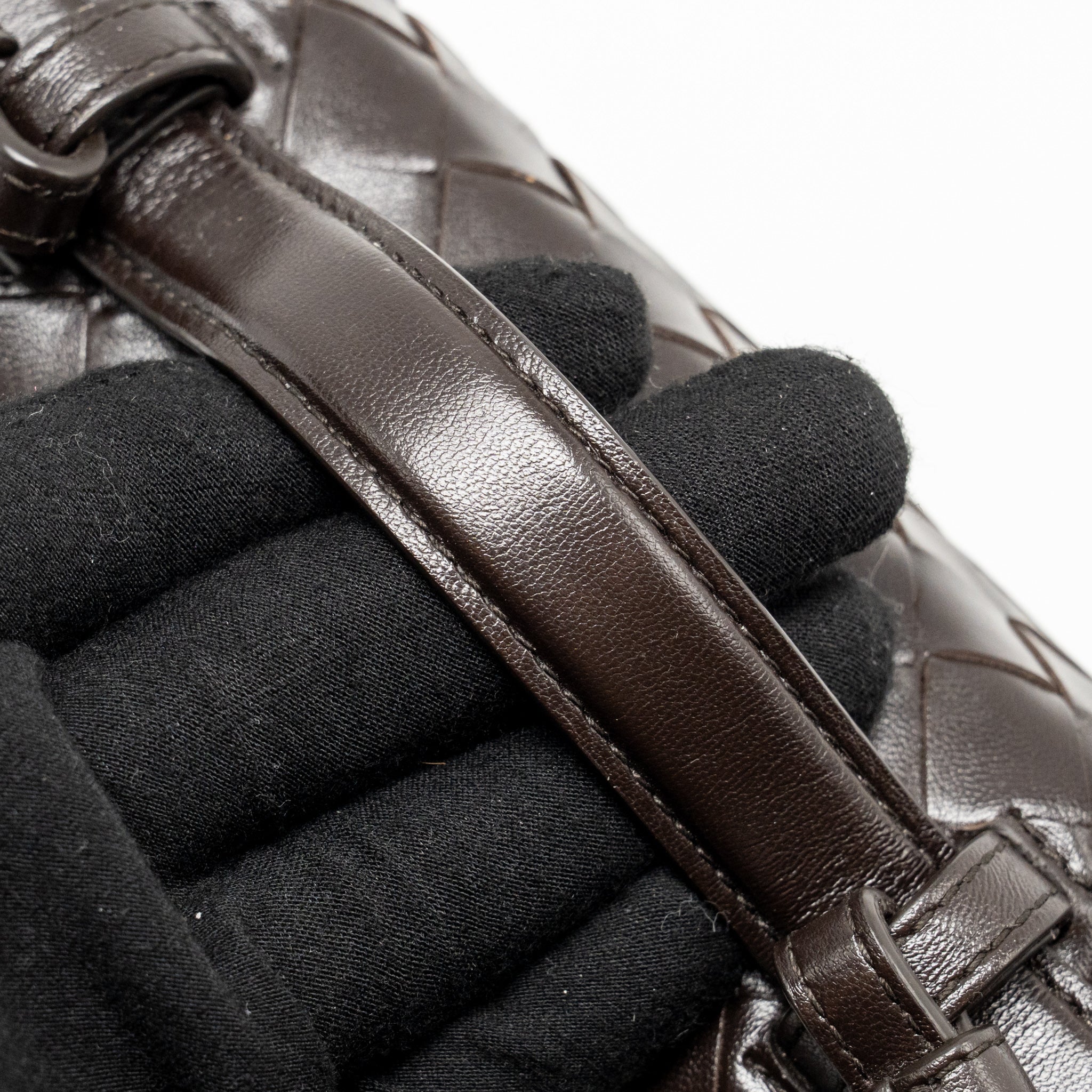 bottega-veneta-bang-bang-vanity-case-with-strap-intrecciato-leather-fondant-ghw
