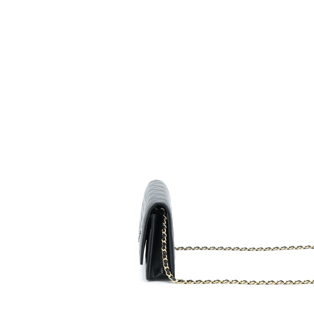 chanel-22s-wallet-on-chains-with-detail-cc-logo-caviar-black-lghw