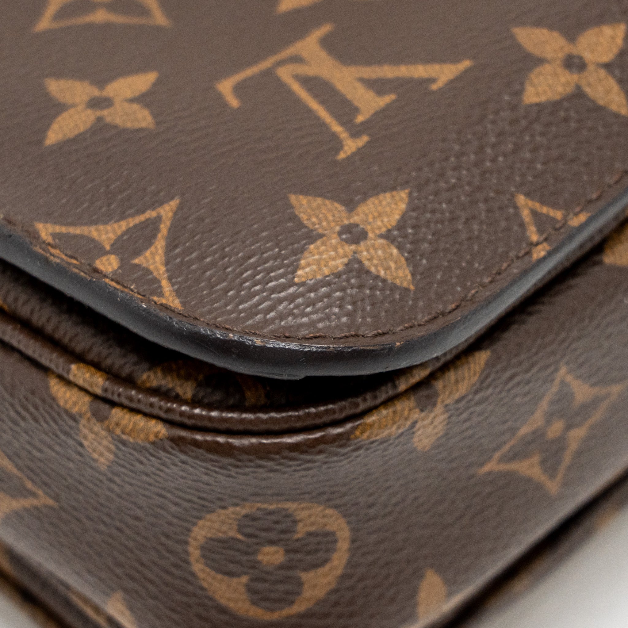 louis-vuitton-pochette-metis-monogram-canvas-ghw-copy