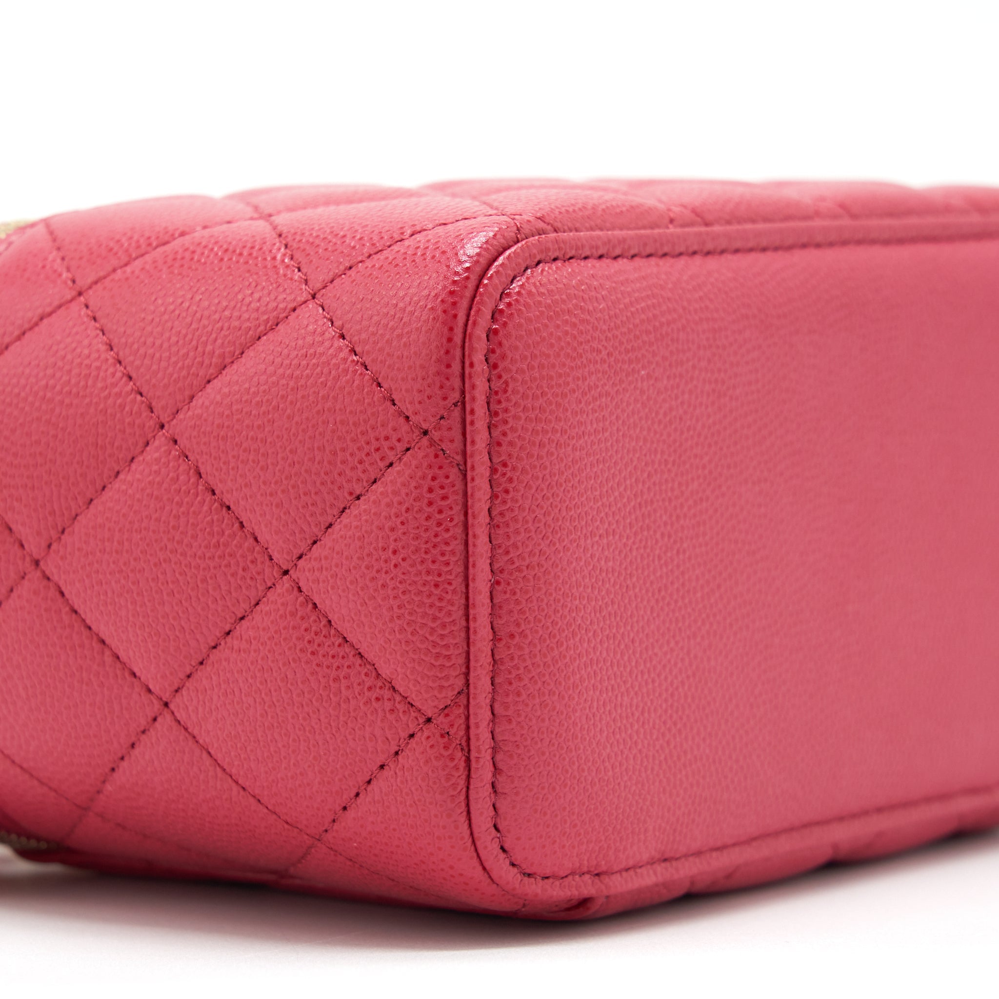 chanel-long-vanity-case-caviar-hot-pink-lghw