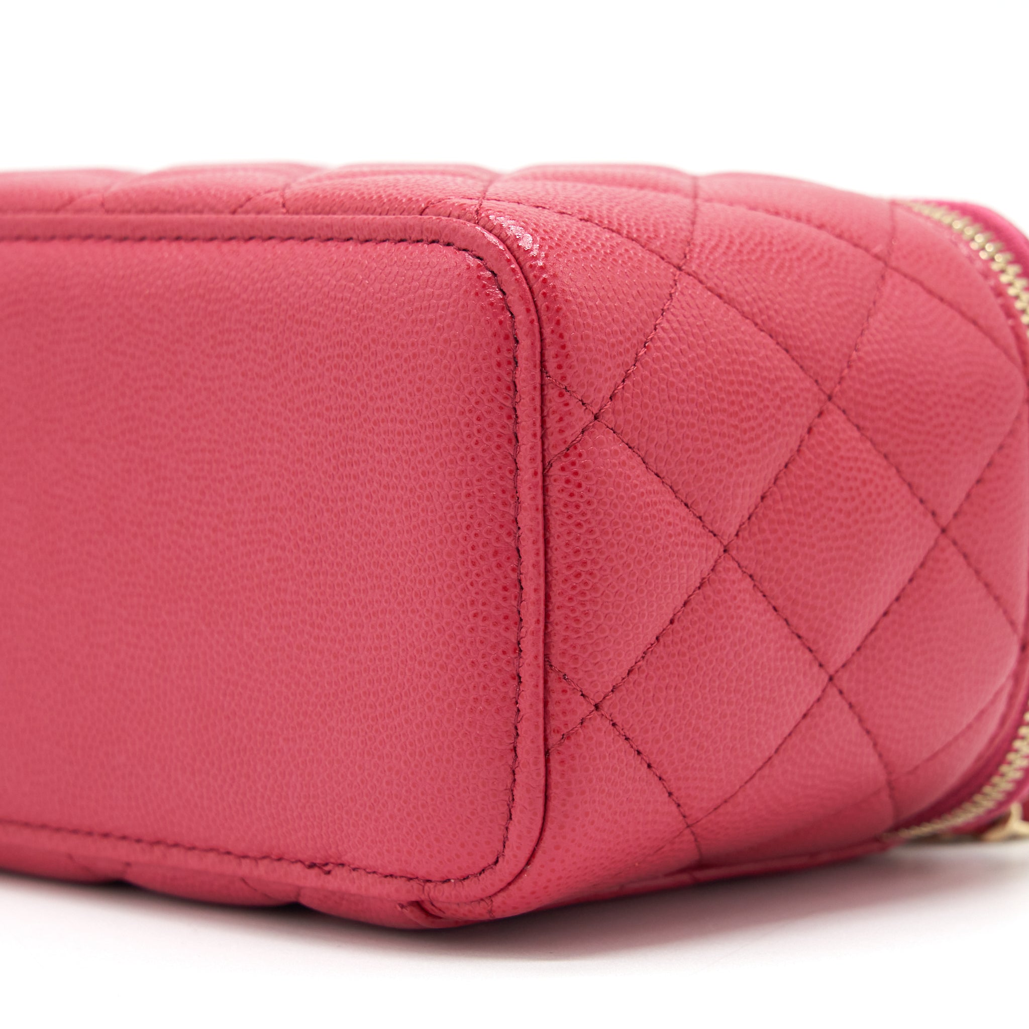 chanel-long-vanity-case-caviar-hot-pink-lghw