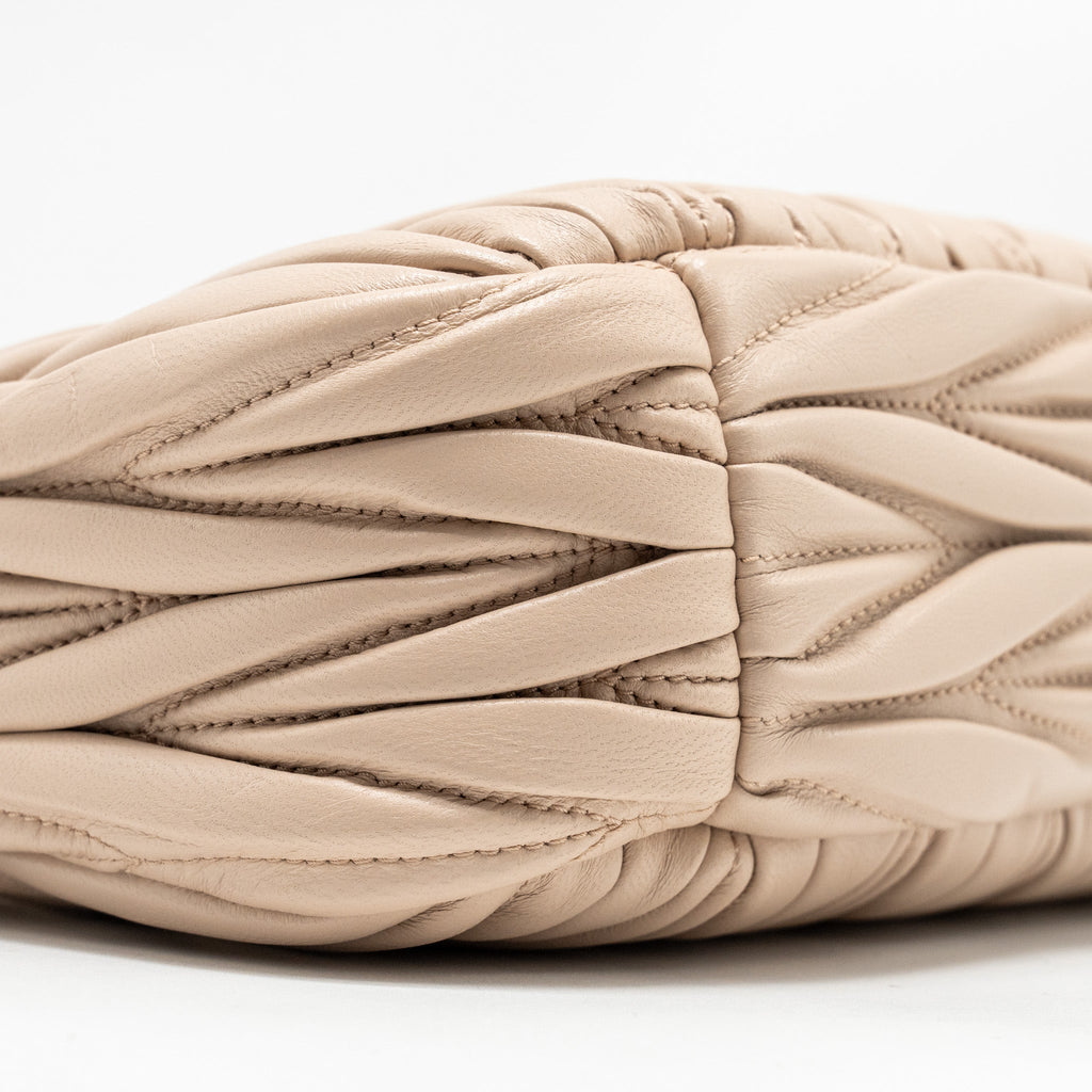 miumiu-wander-matelasse-hobo-bag-nappa-lambskin-ghw
