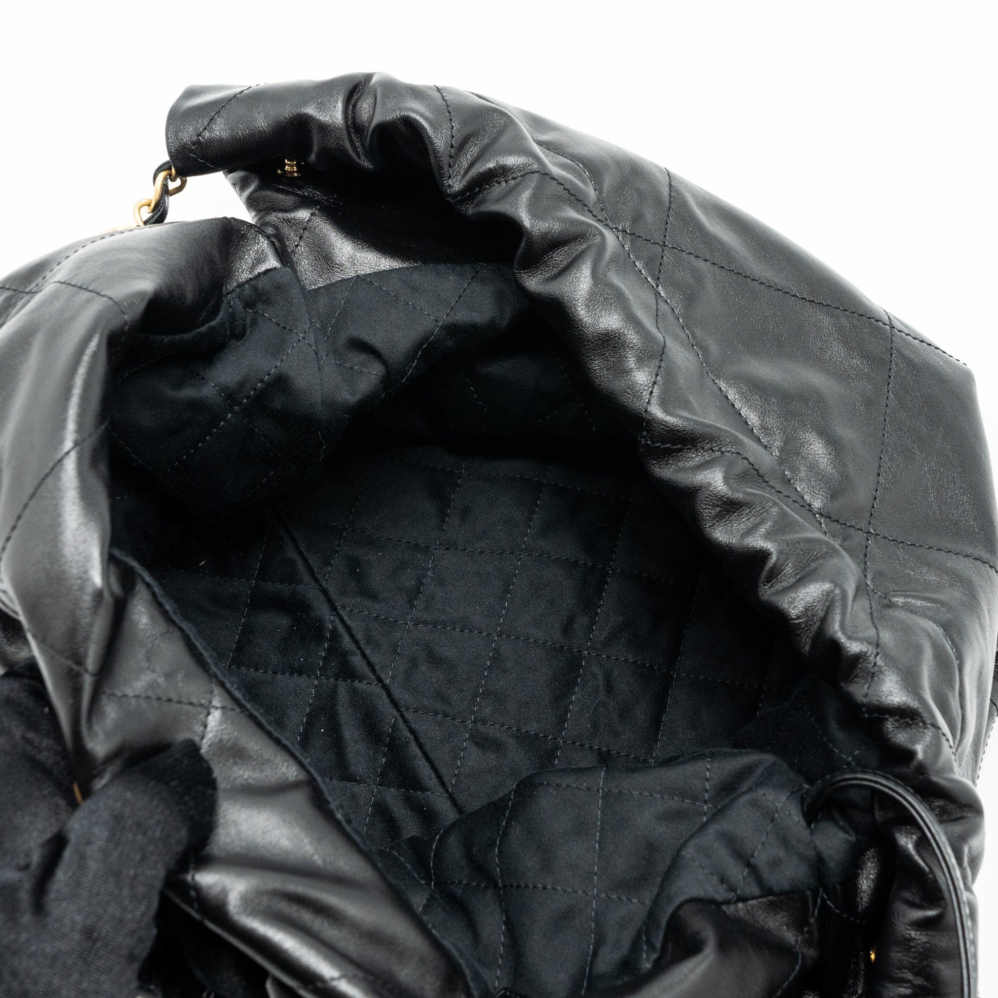 chanel-medium-22-bag-shiny-calfskin-black-brushed-ghwmicrochip