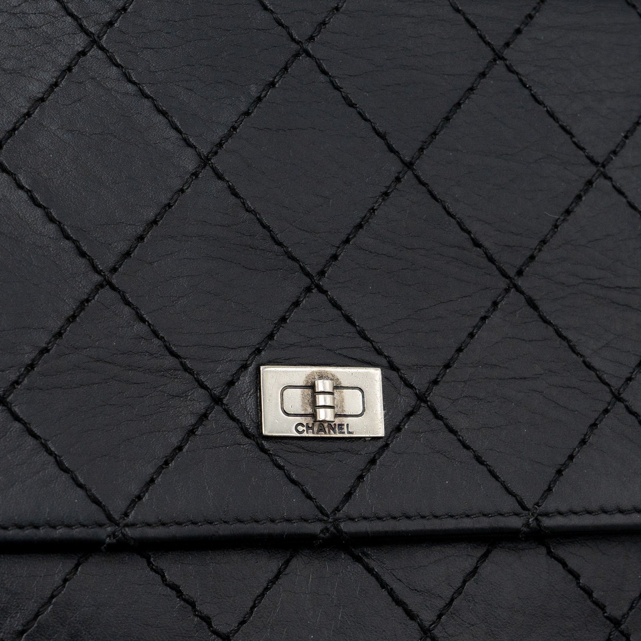 copy-of-chanel-2-55-wallet-on-chain-aged-calfskin-black-ruthenium-shw