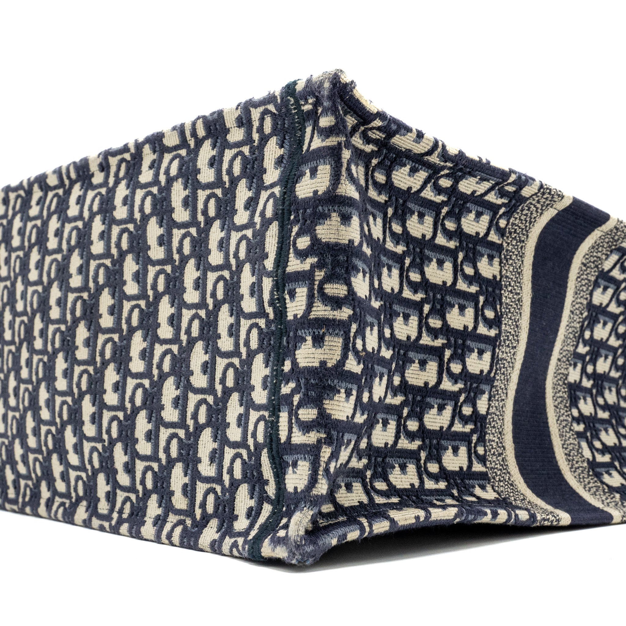 dior-large-book-tote-blue-oblique-embroidery-copy