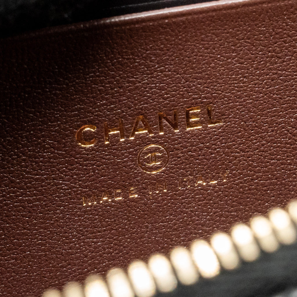 chanel-25b-cc-top-handle-vanity-with-chain-lambskin-black-lghwmicrochip