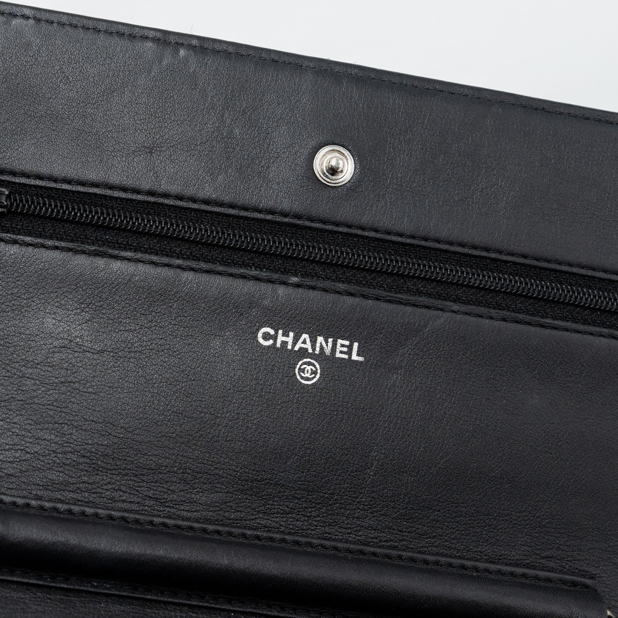 copy-of-chanel-2-55-wallet-on-chain-aged-calfskin-black-ruthenium-shw
