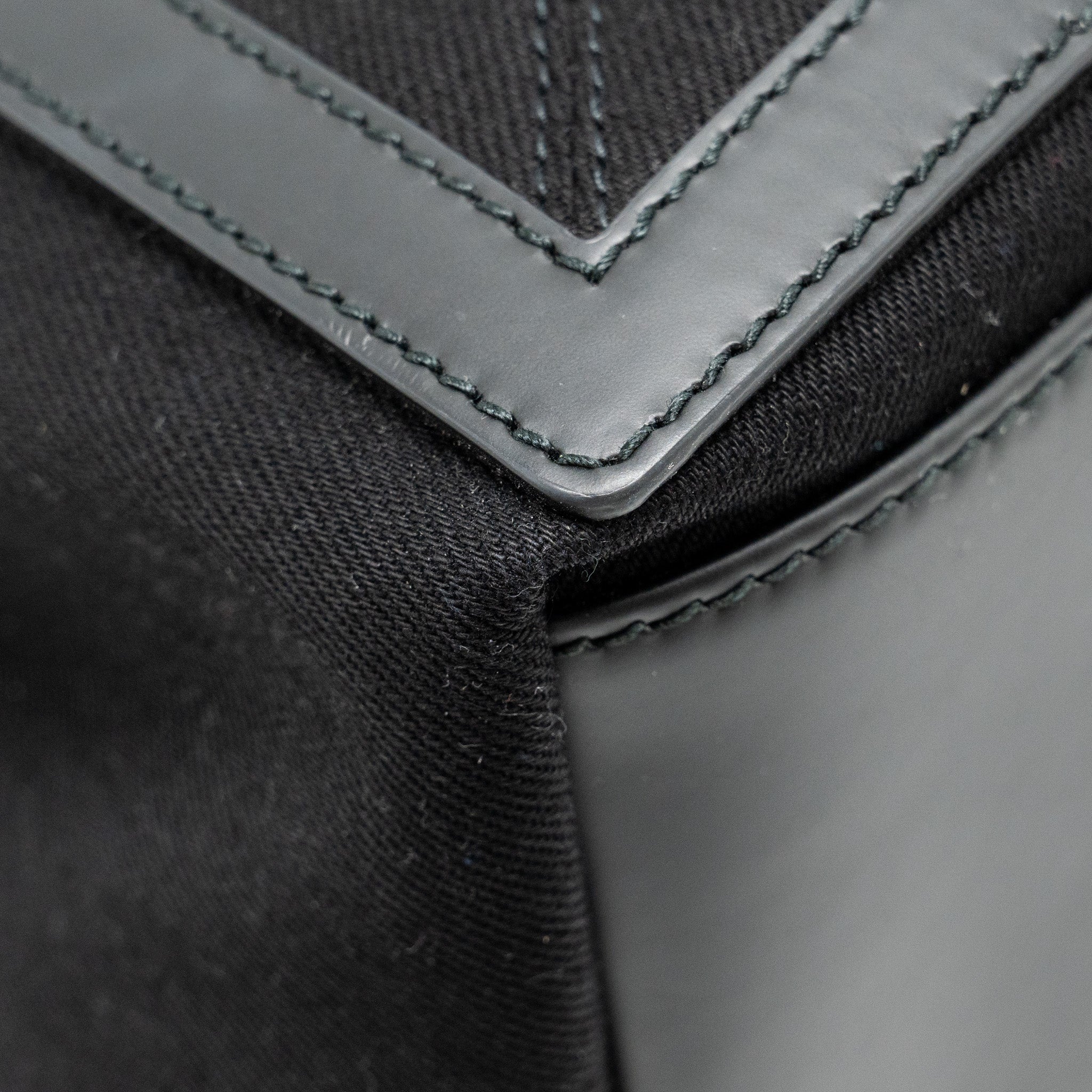 balenciaga-cabas-logo-tote-bag-canvas-calfskin-black-shw