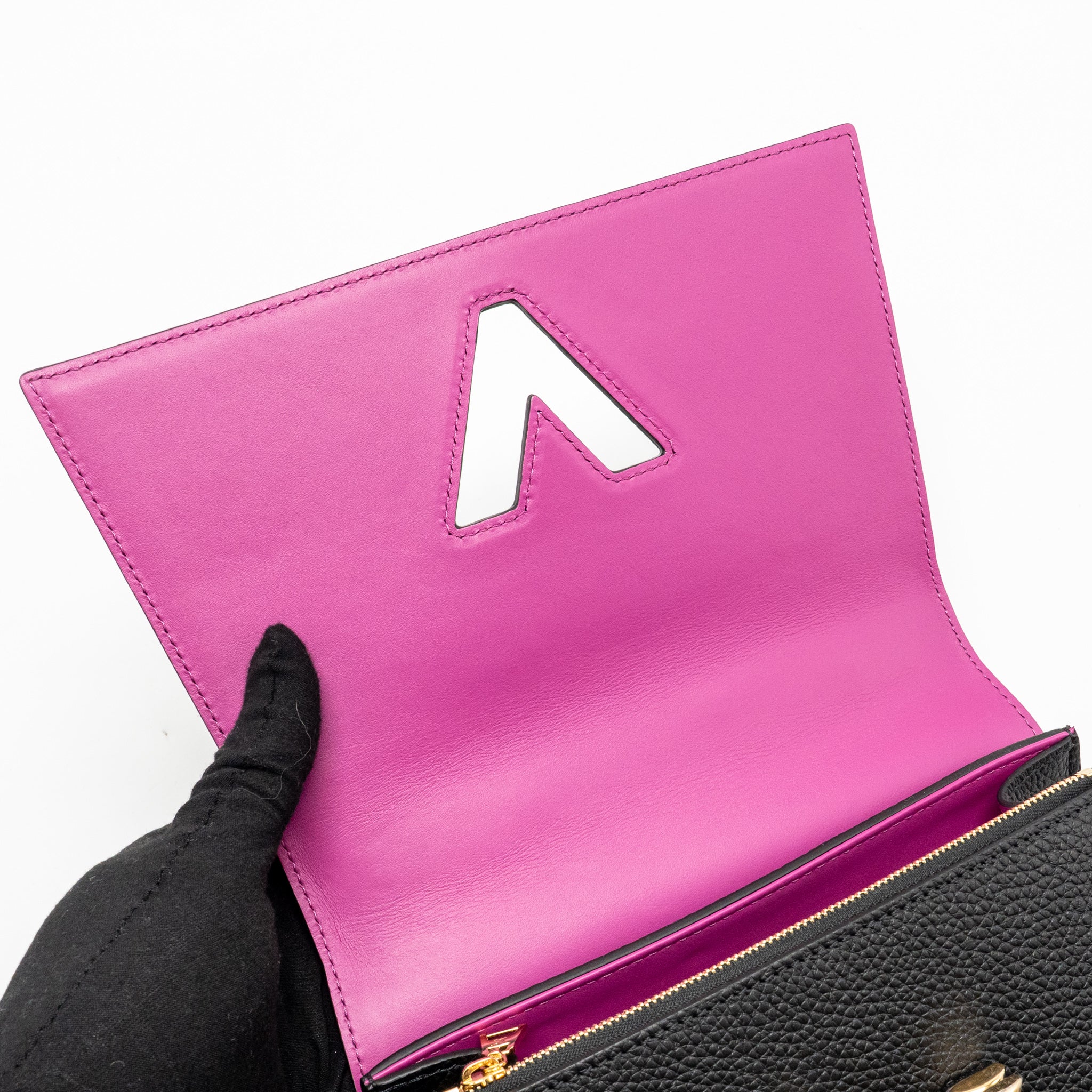 louis-vuitton-twist-one-handle-pm-taurillon-leather-black-pink-ghw