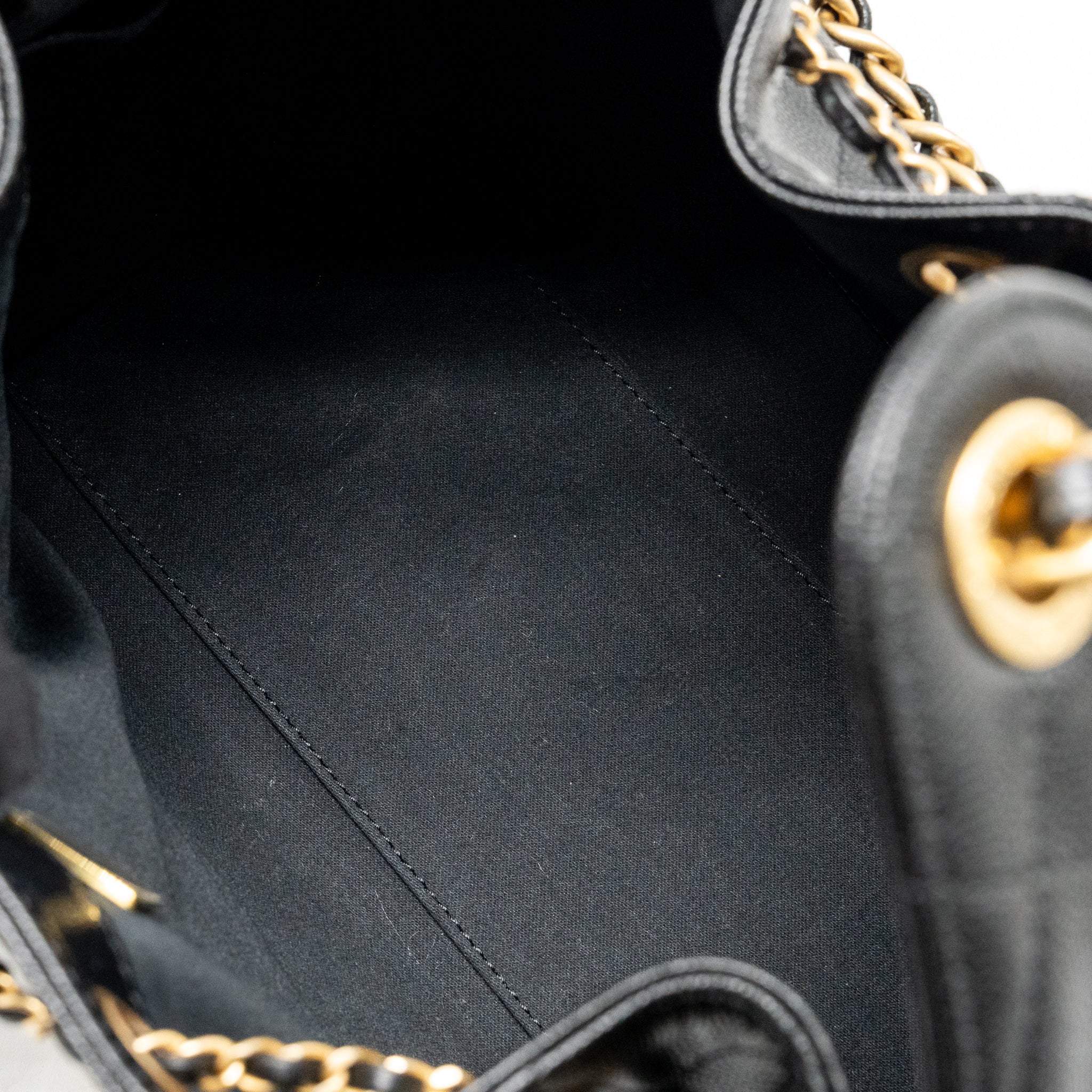 chanel-small-25-bag-caviar-black-ghw-microchip-1