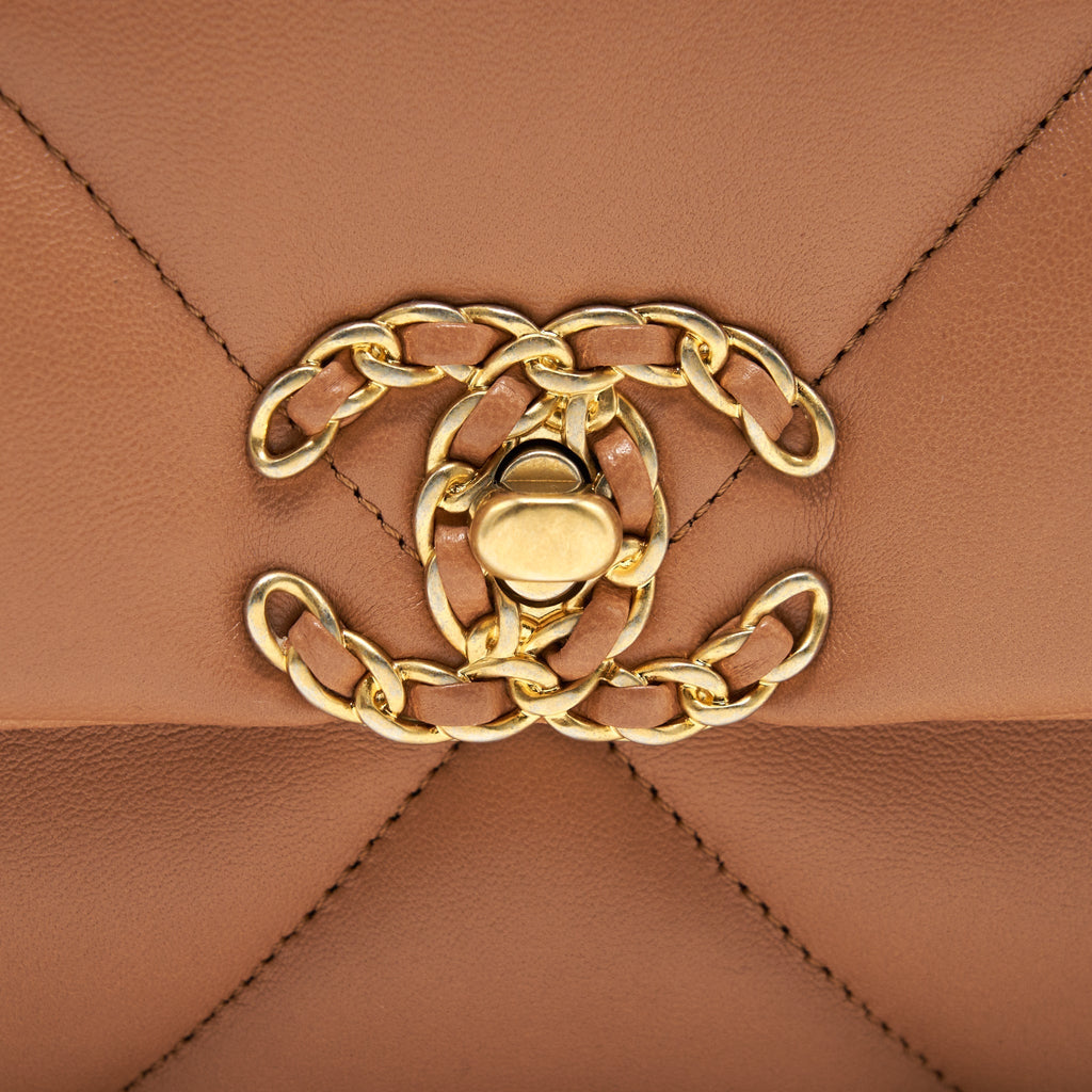 chanel-21p-caramel-small-19-flap-bag-ghw