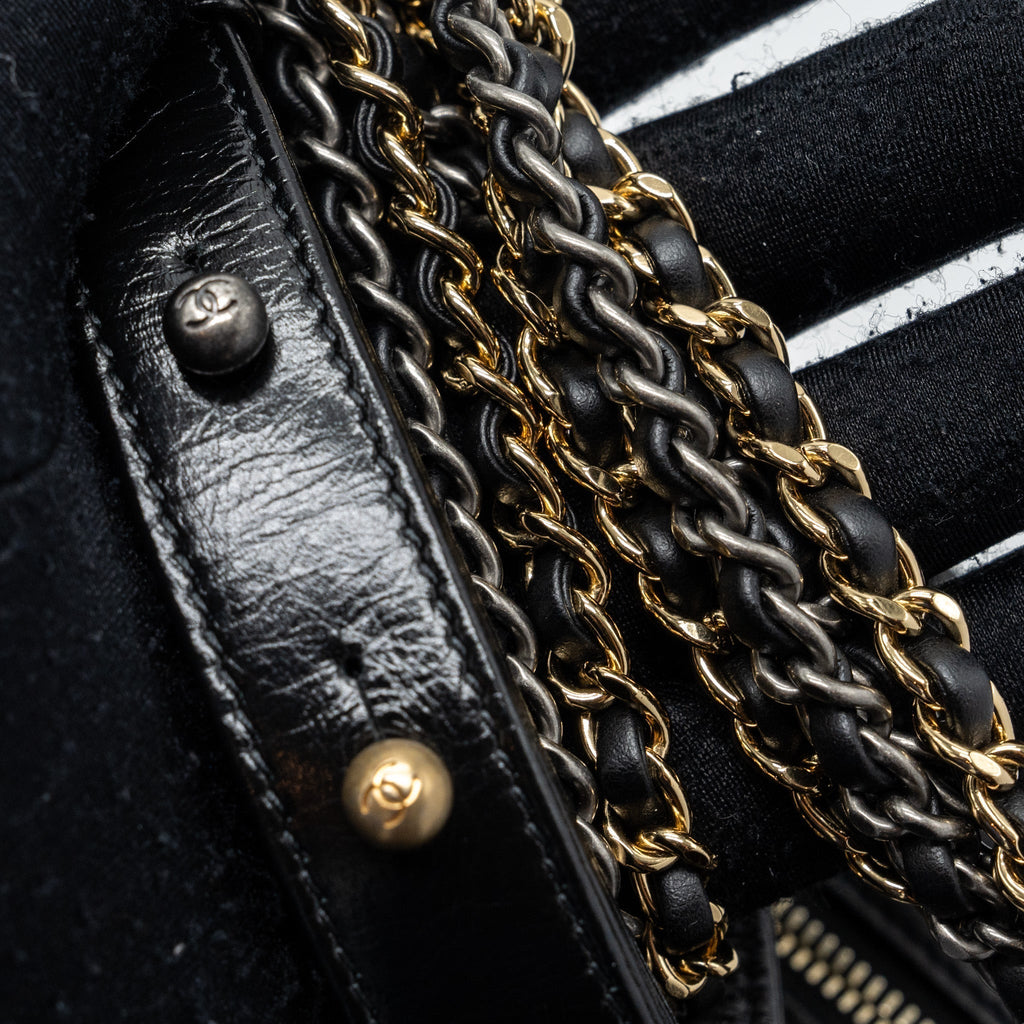 chanel-large-gabrielle-hobo-bag-aged-calfskin-black-multicolour-hardware-4