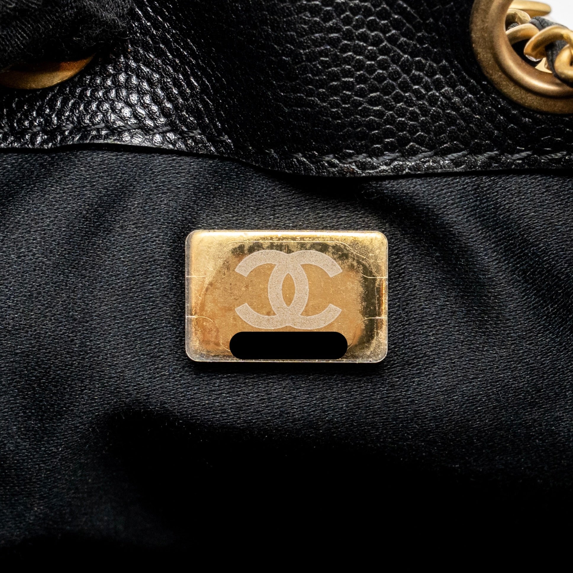 chanel-small-25-bag-caviar-black-ghw-microchip-1