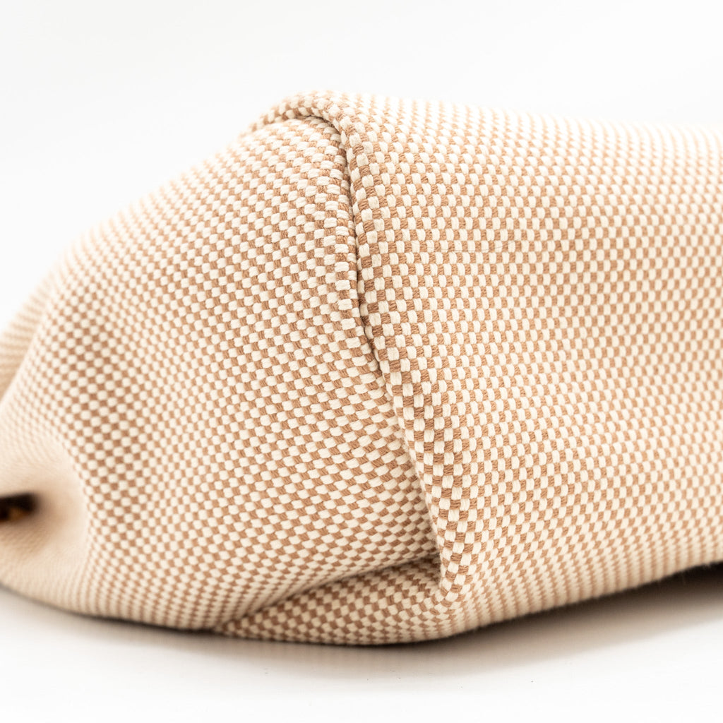 hermes-herbag-31-zip-bag-toile-criss-viking-vache-hunter-leather-ecru-beige-nature-nature-shw-stamp-y