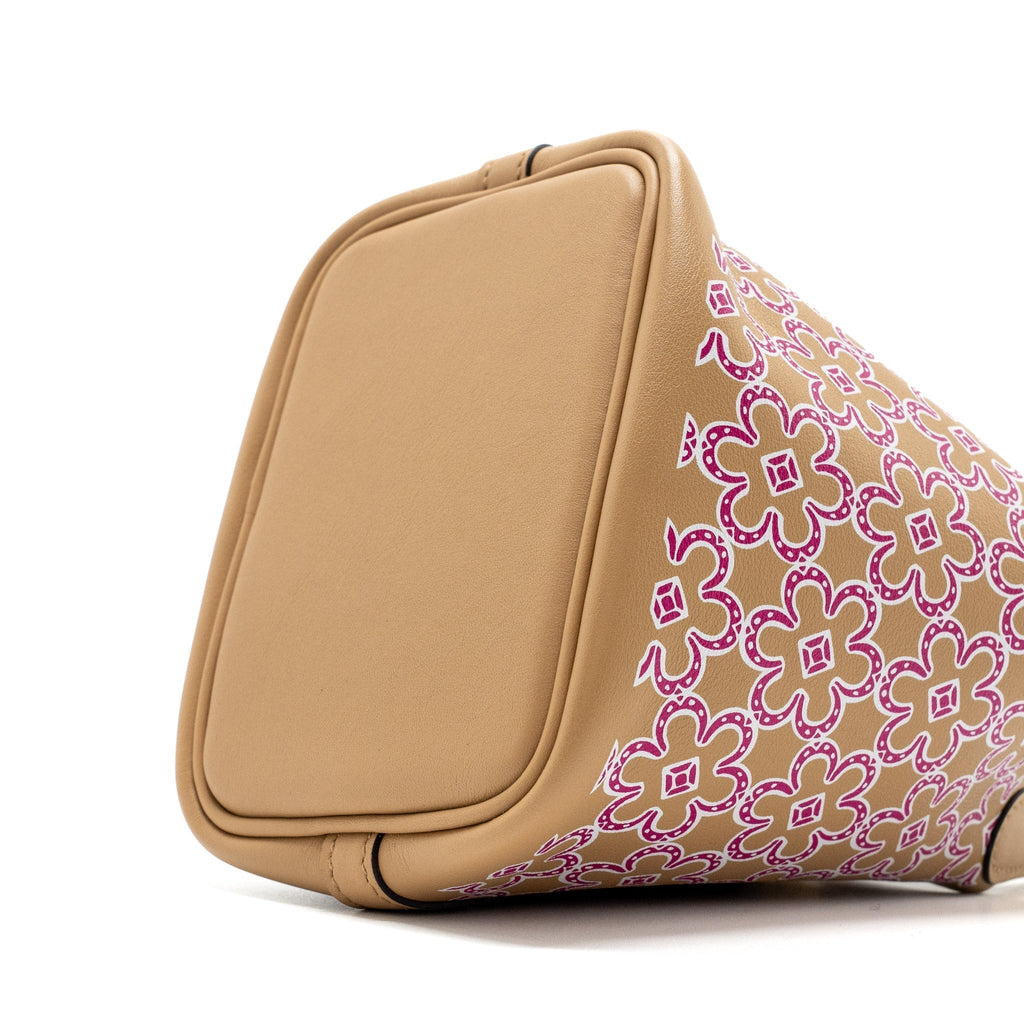hermes-lucky-daisy-micro-picotin-swift-leather-chai-rose-blanc-chai-shw-stamp-u