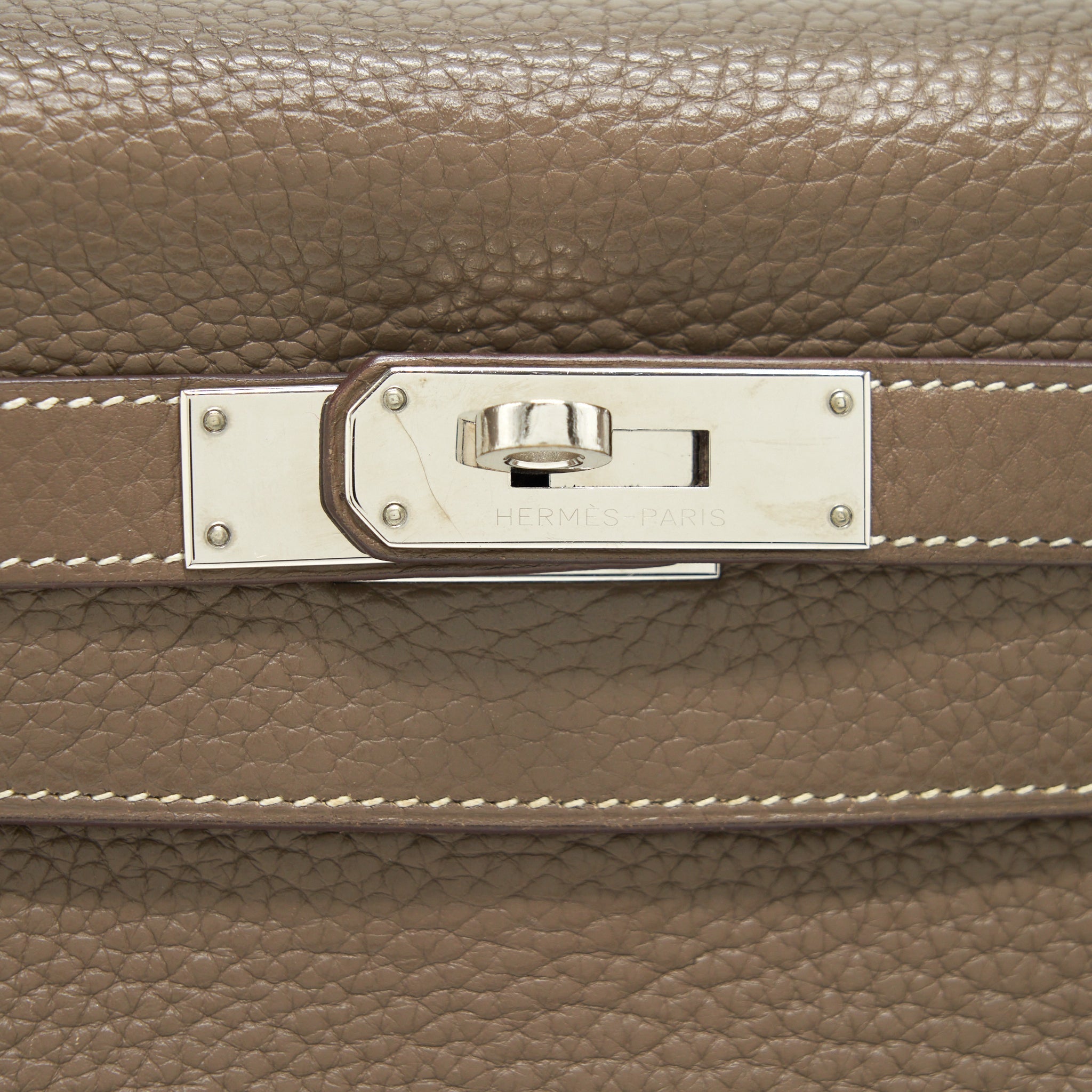 hermes-kelly-28-fjord-etoupe-shw-stamp-square-q
