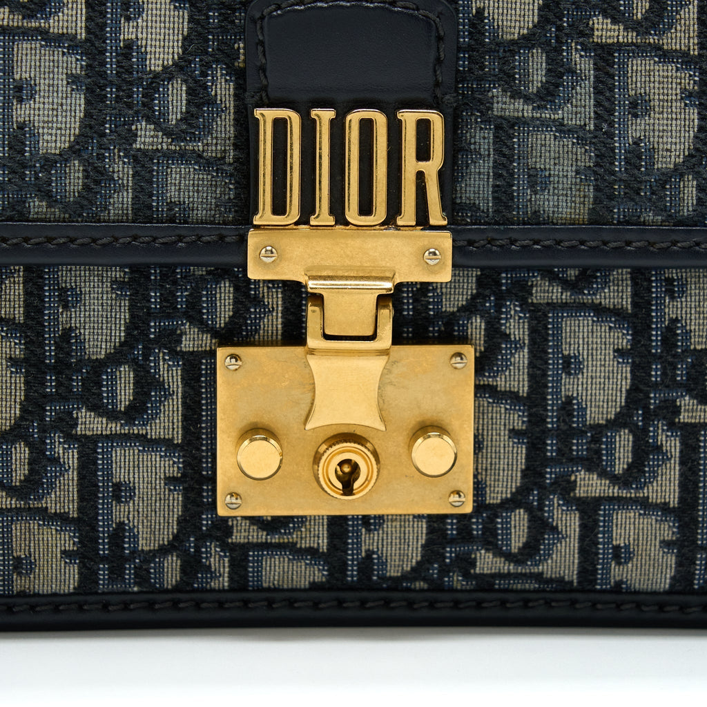 dior-addict-crossbody-bag-oblique-canvas-ghw