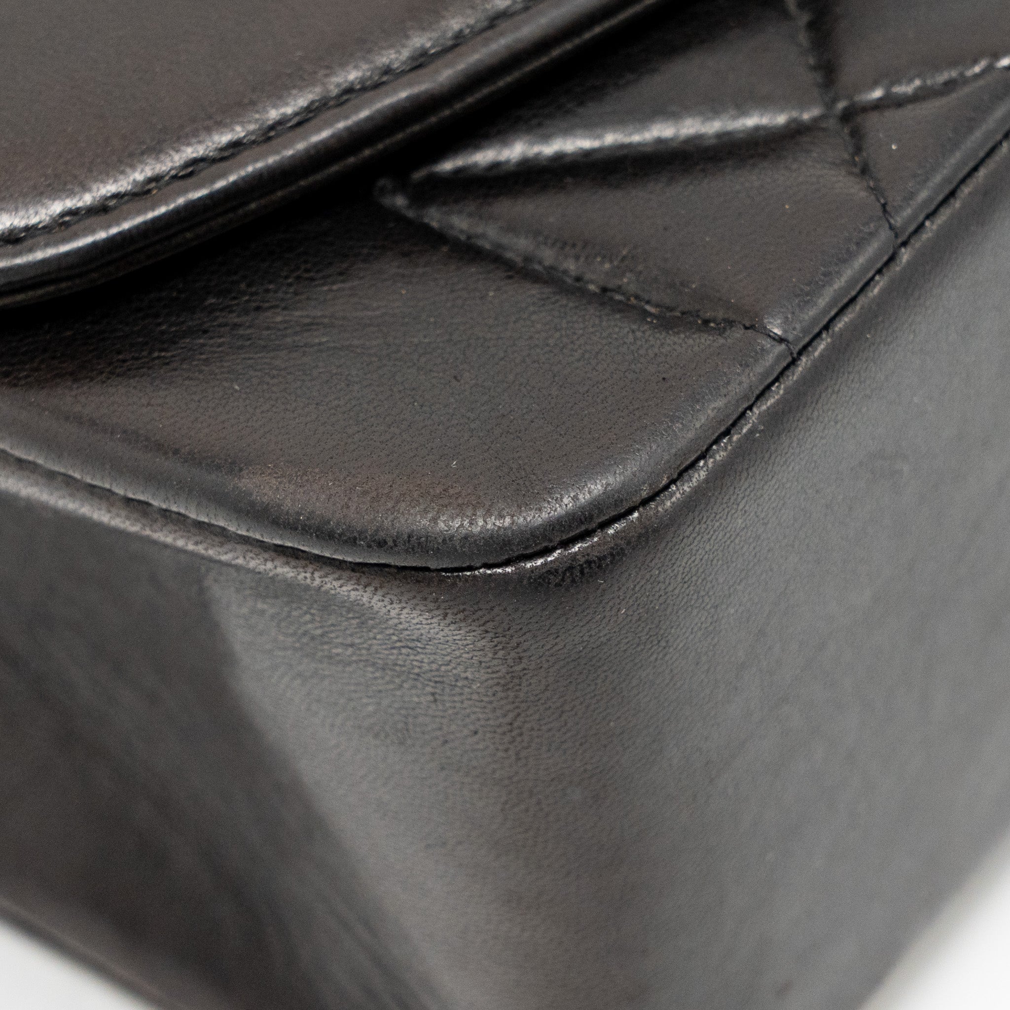 chanel-vintage-small-diana-quilted-flap-bag-lambskin-black-ghw