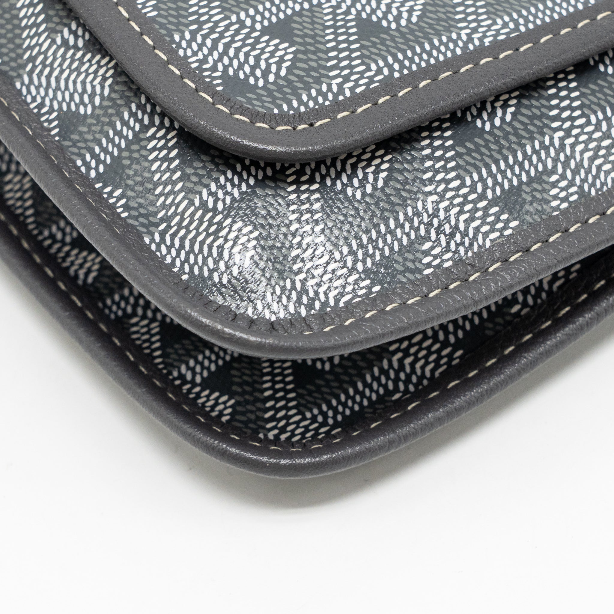 goyard-plumet-pocket-wallet-goyardine-canvas-calfskin-grey-shw-copy