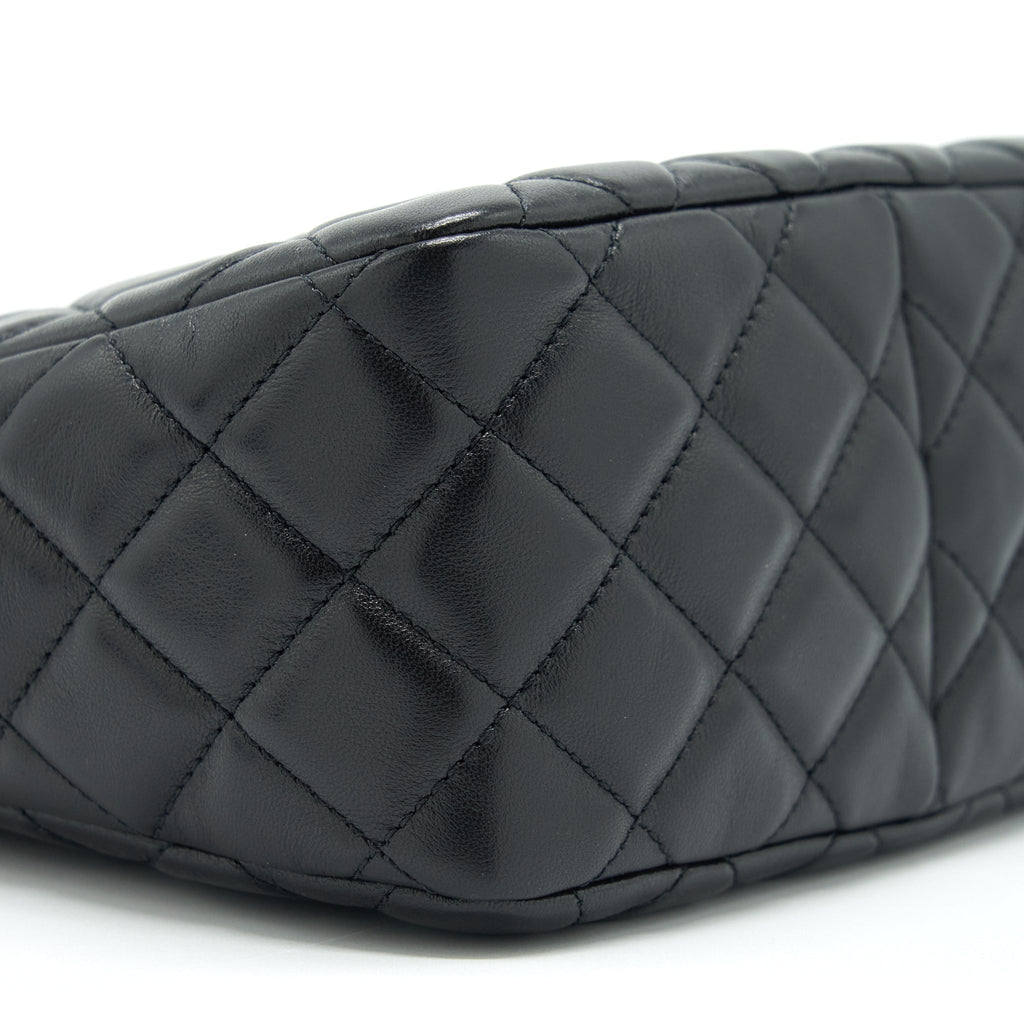 copy-of-chanel-22s-pearl-crush-hobo-bag-lambskin-black-ghw