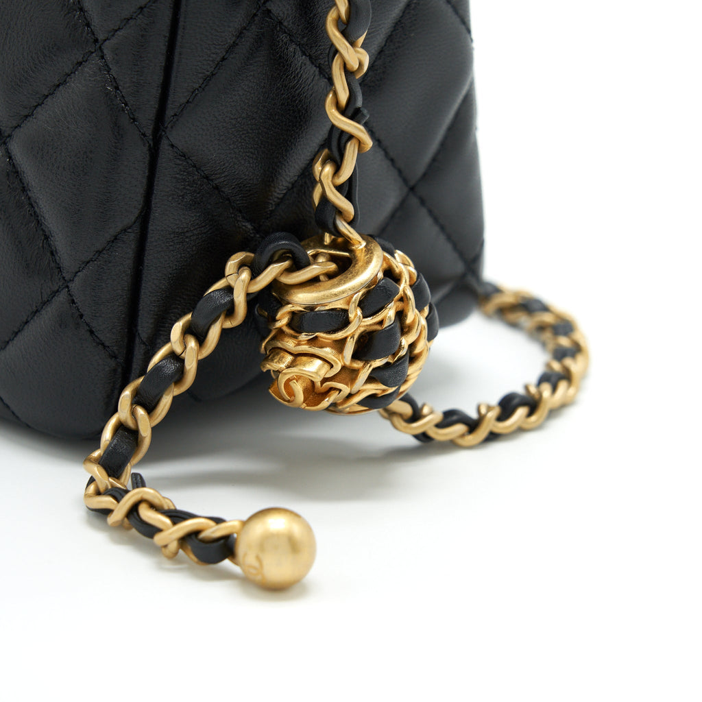 copy-of-chanel-22s-pearl-crush-hobo-bag-lambskin-black-ghw