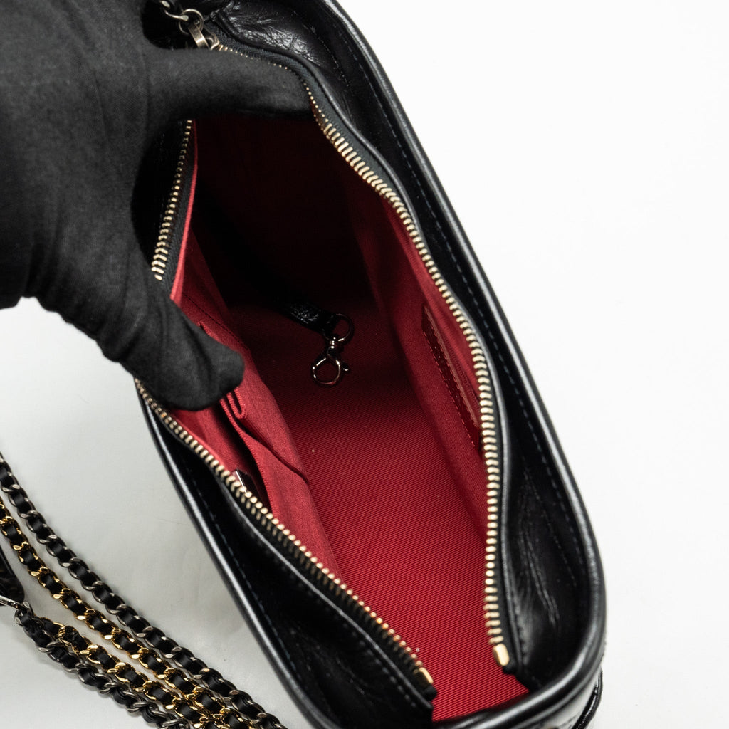 chanel-gabrielle-hobo-bag-calfskin-black-multicolour-hardware-microchip