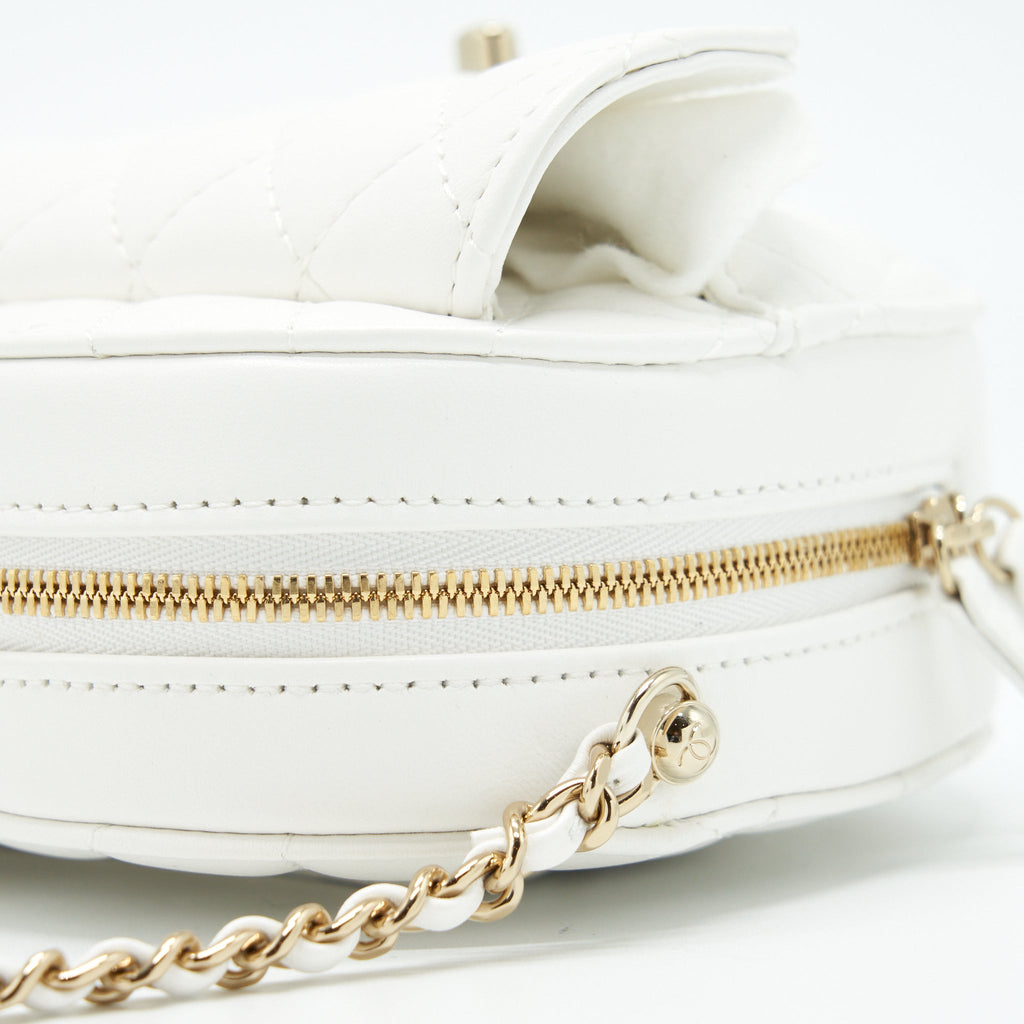 chanel-22s-heart-bag-lambskin-white-lghw-microchip-1