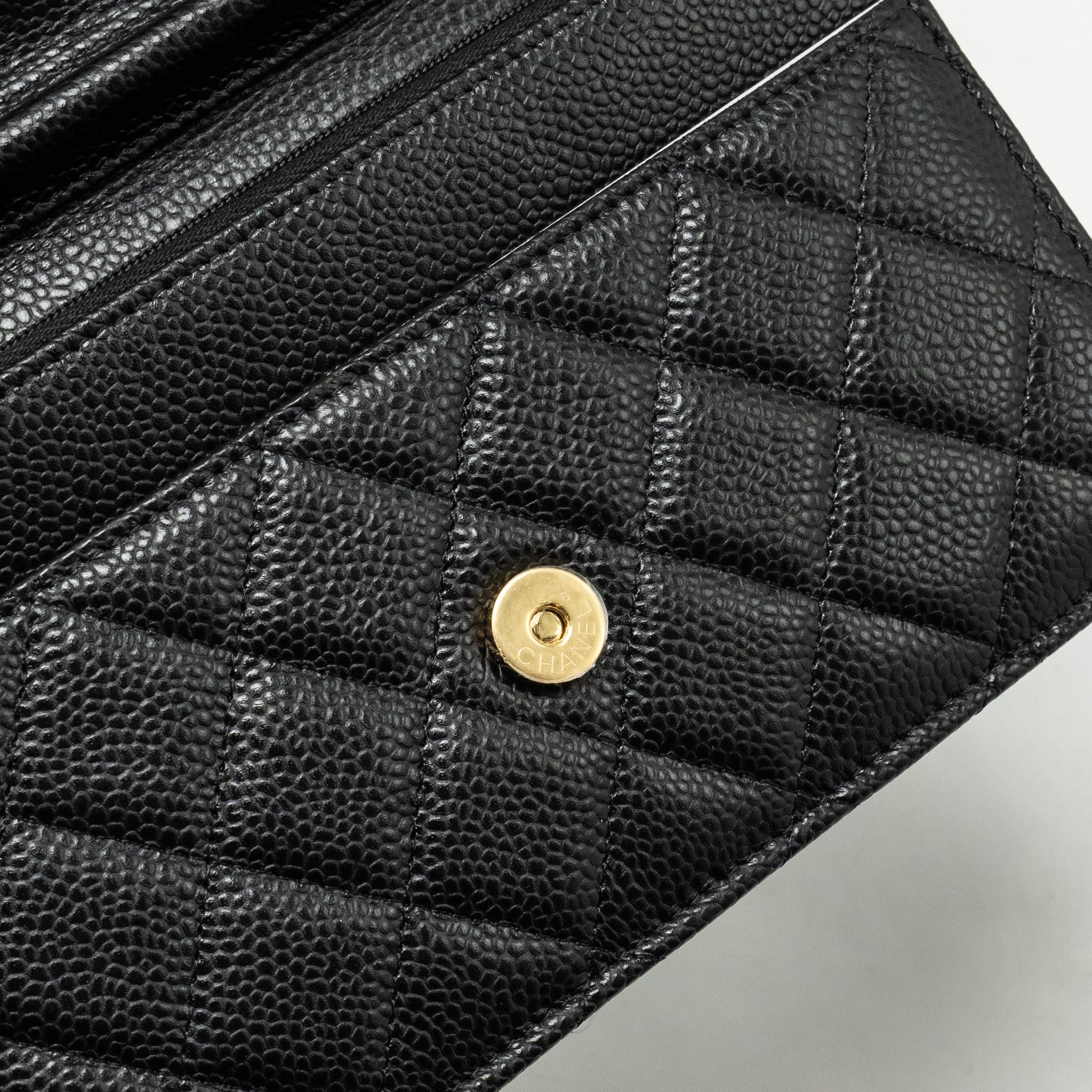 chanel-classic-wallet-on-chain-caviar-black-ghw-microchip-24