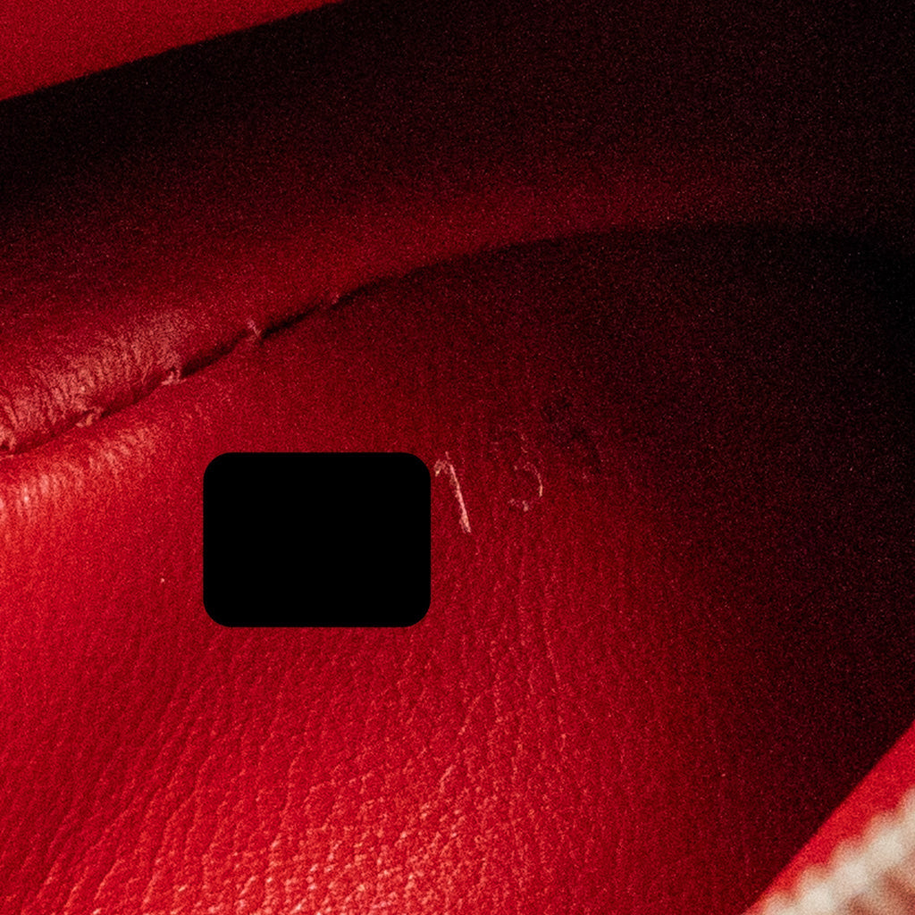 louis-vuitton-capucines-bb-taurillon-red-ghw-1