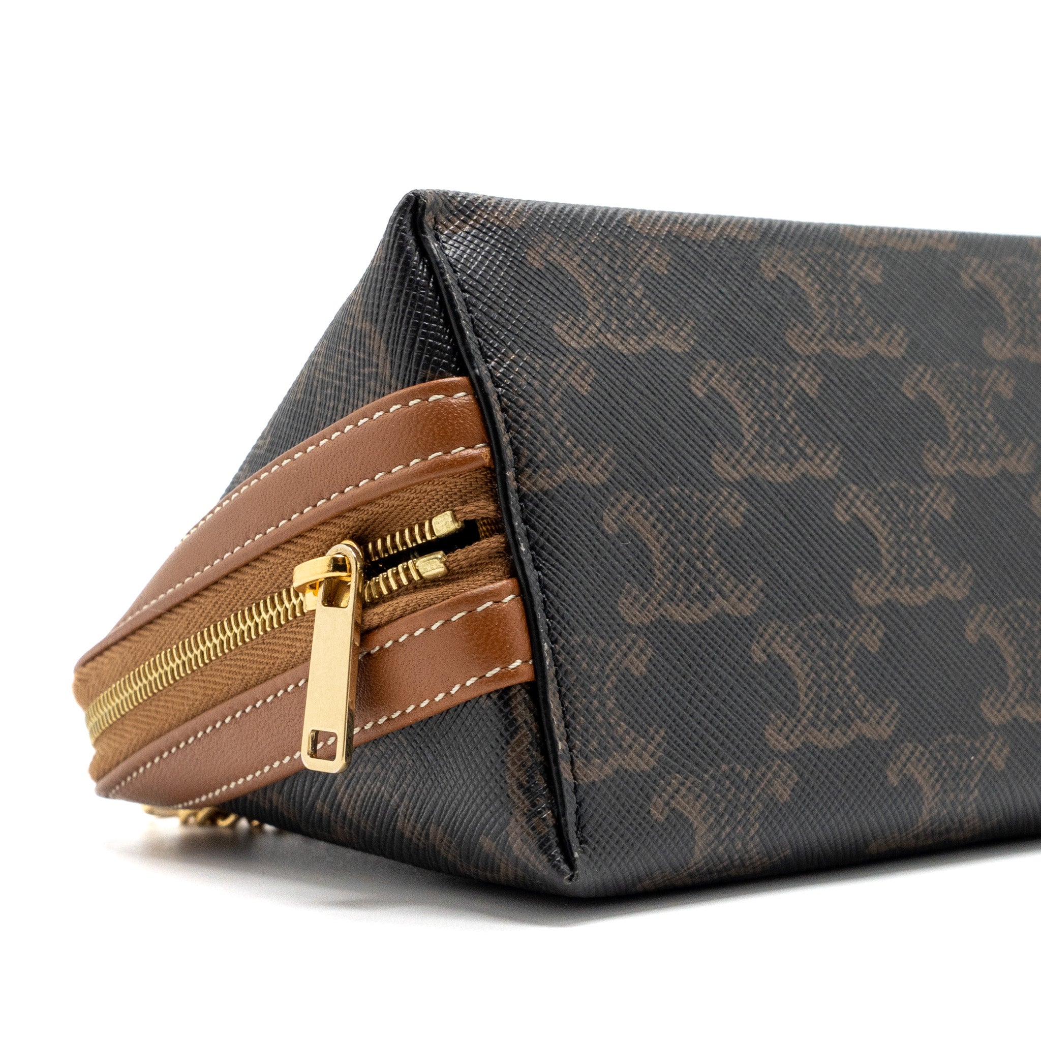 celine-clutch-with-chain-triomphe-canvas-lambskin-tan-ghw