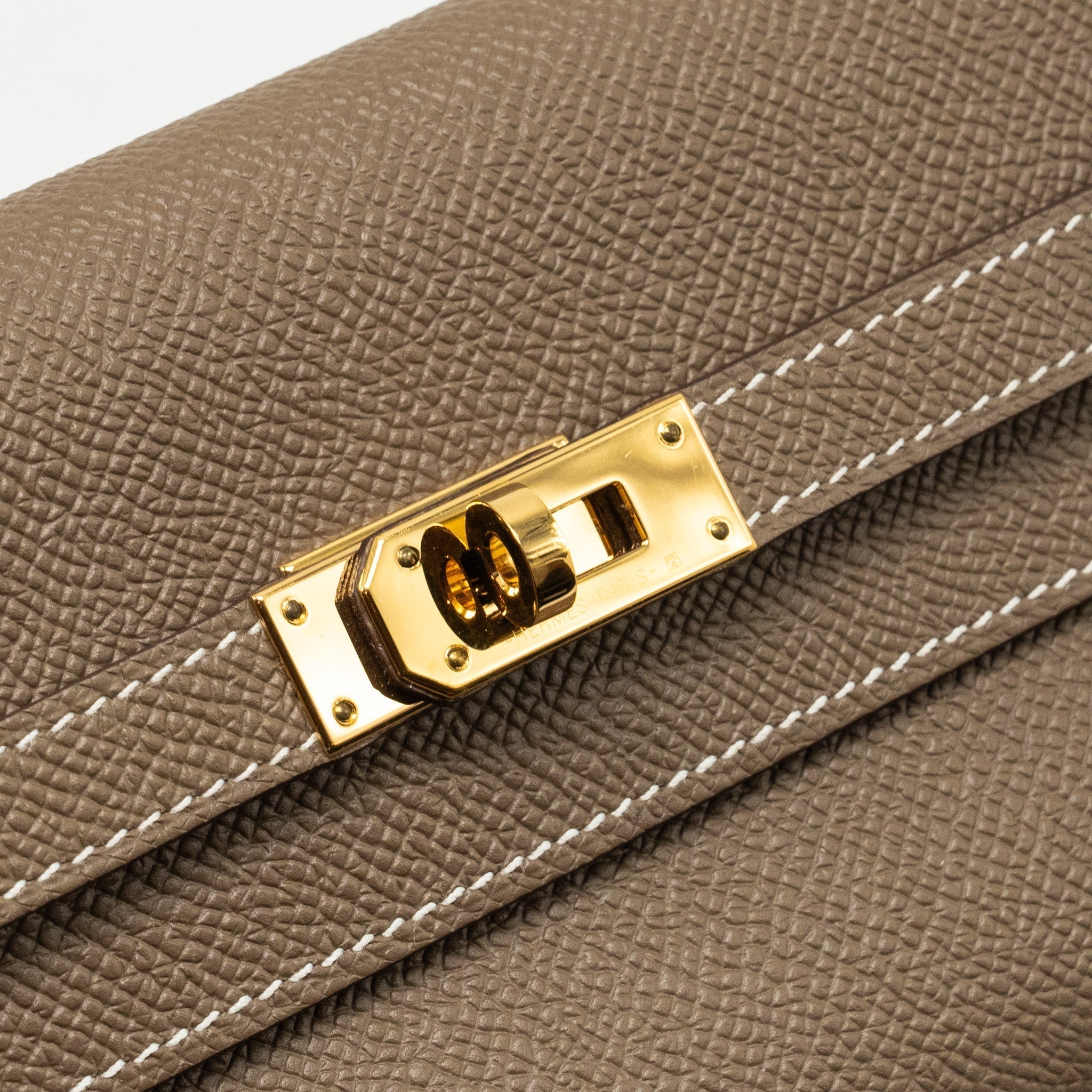 hermes-kelly-compact-wallet-epsom-etoupe-ghw-stamp-d