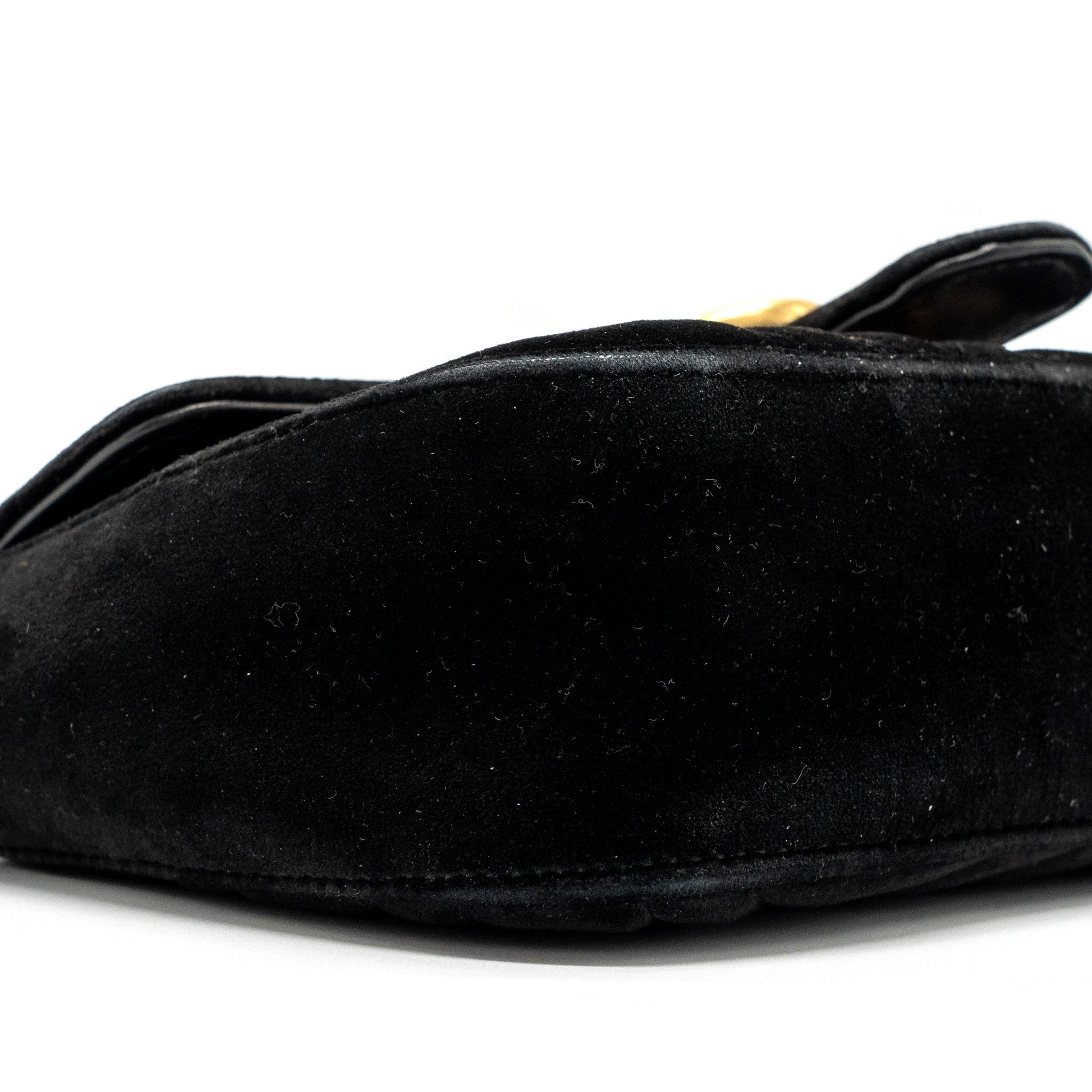 gucci-mini-marmont-velvet-black-ghw-1